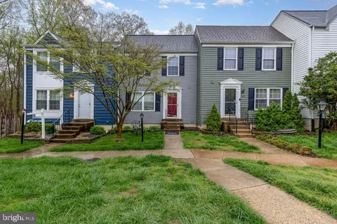 6638 Briarleigh Way, Alexandria, VA MLS: VAFX2233698