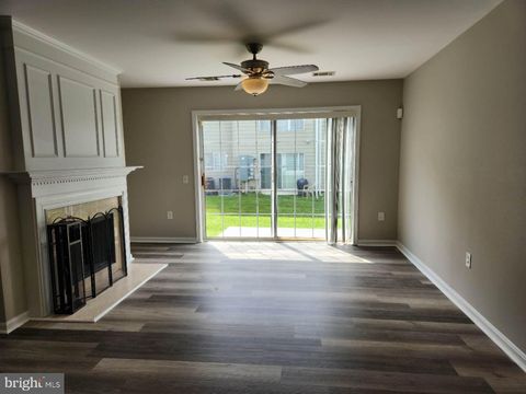 1120 HUNTMASTER TERRACE NE 101 LEESBURG VA 20176