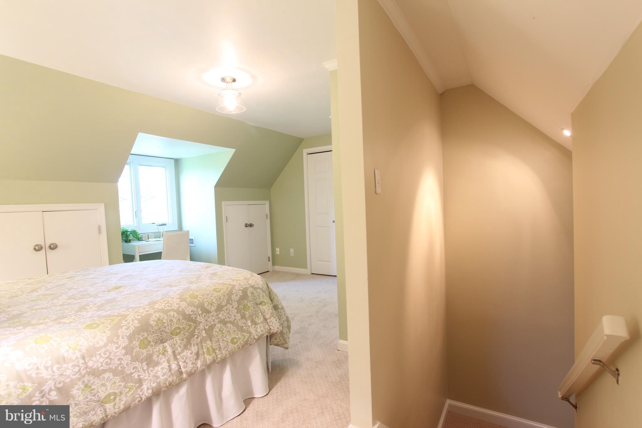 KING HENRY COURT - Residential