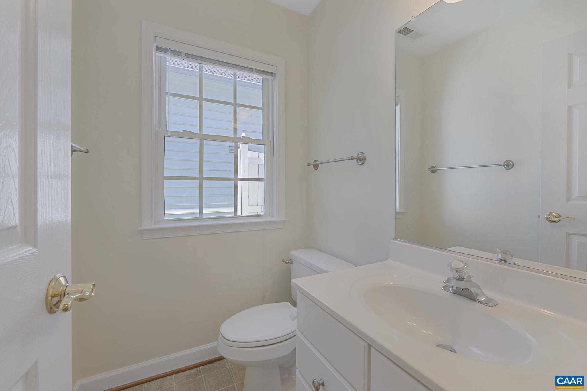 FOREST LAKES - Residential Lease