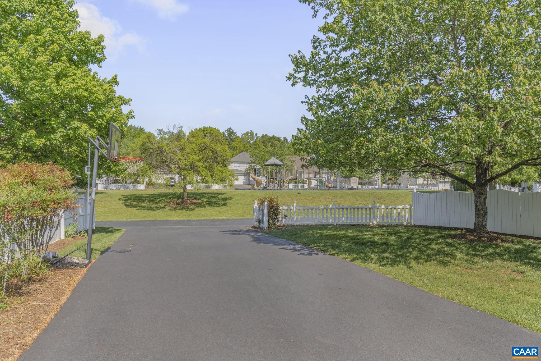 FOREST LAKES - Residential Lease