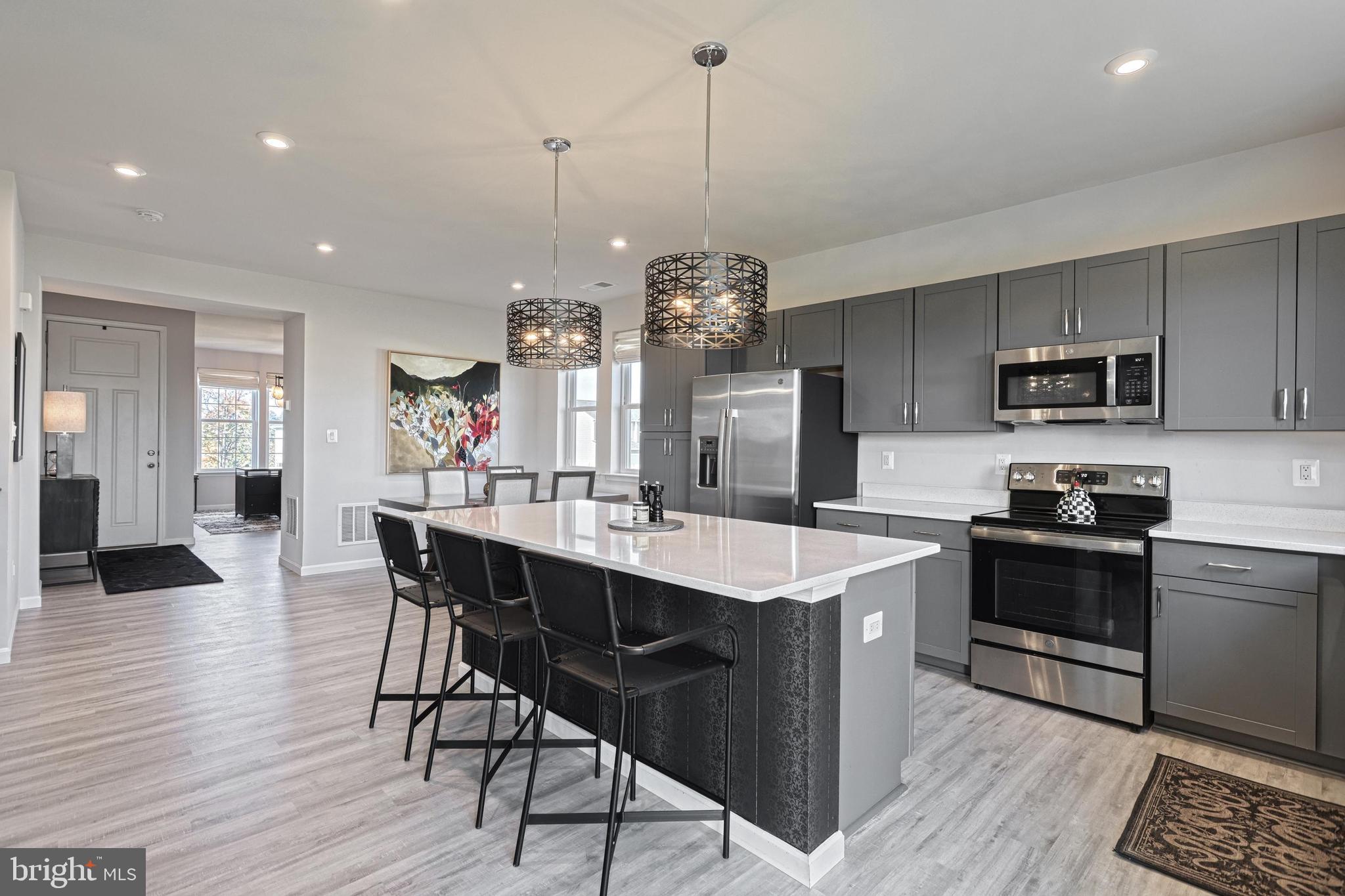 WARM SPRING RIDGE - Residential