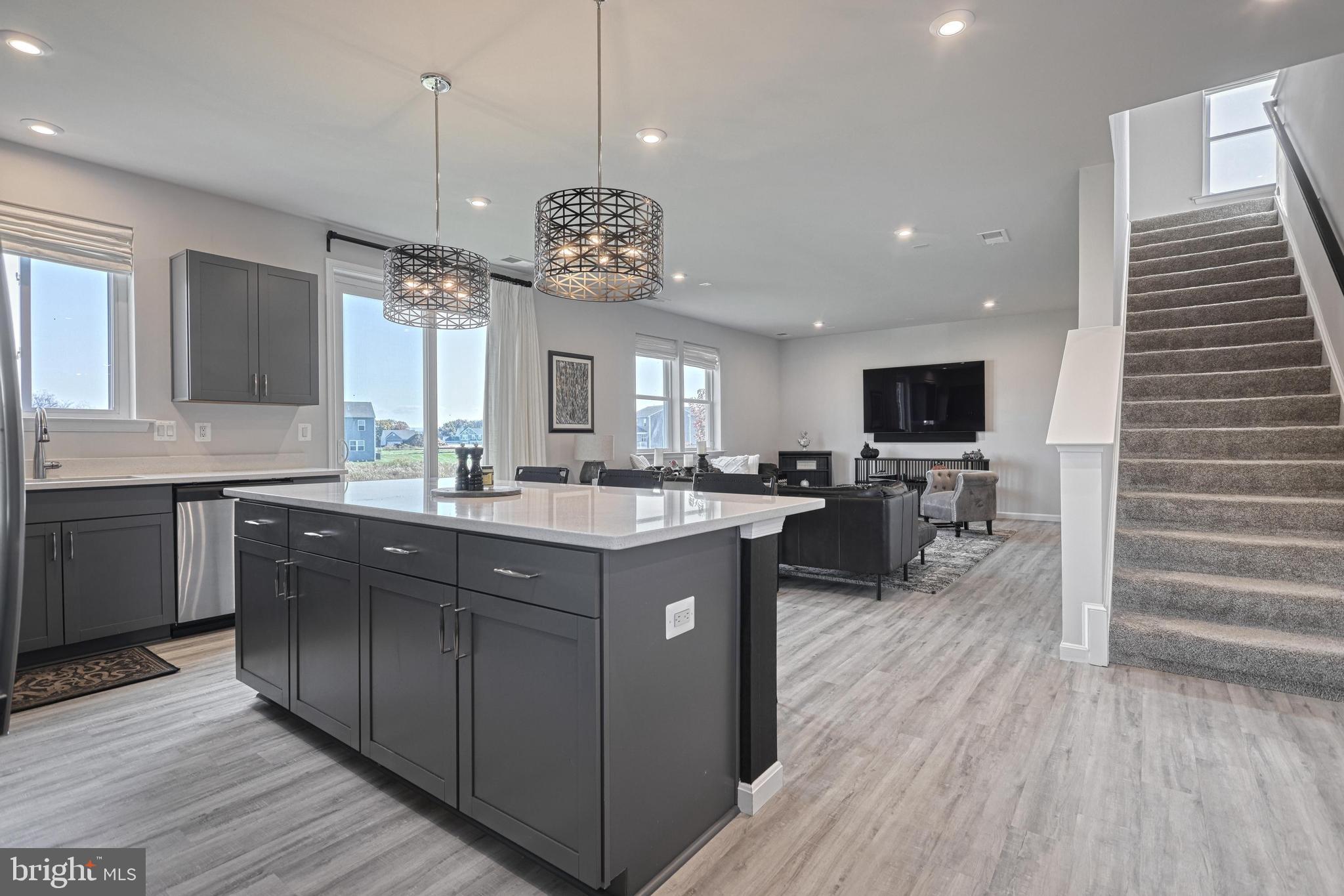 WARM SPRING RIDGE - Residential