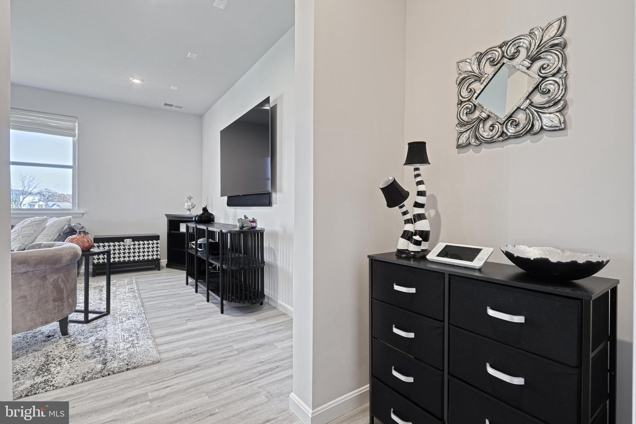 WARM SPRING RIDGE - Residential