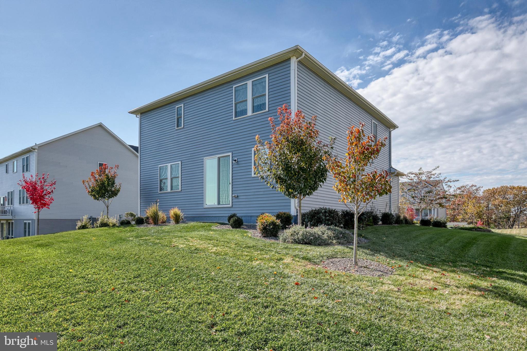 WARM SPRING RIDGE - Residential