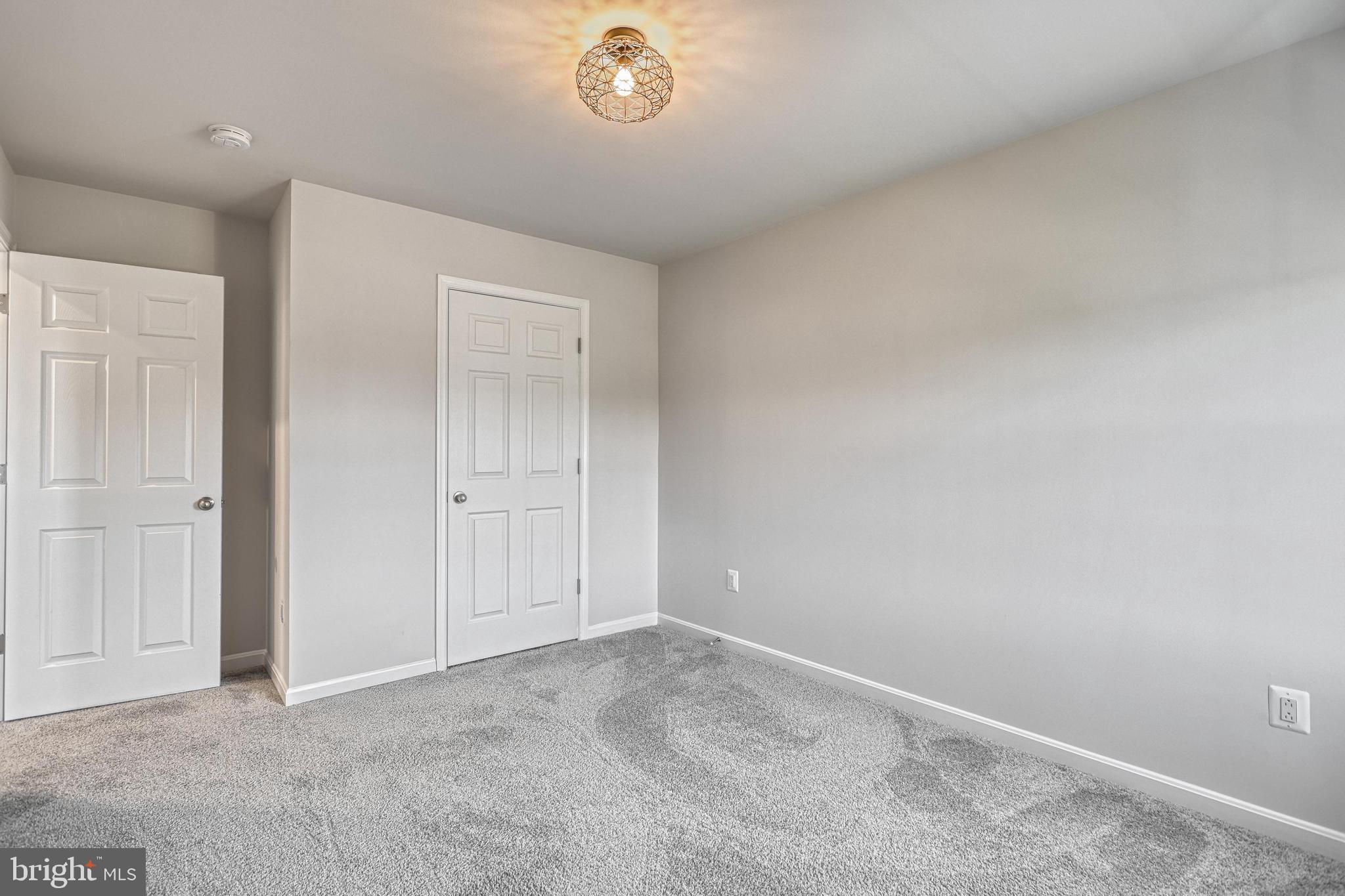 WARM SPRING RIDGE - Residential