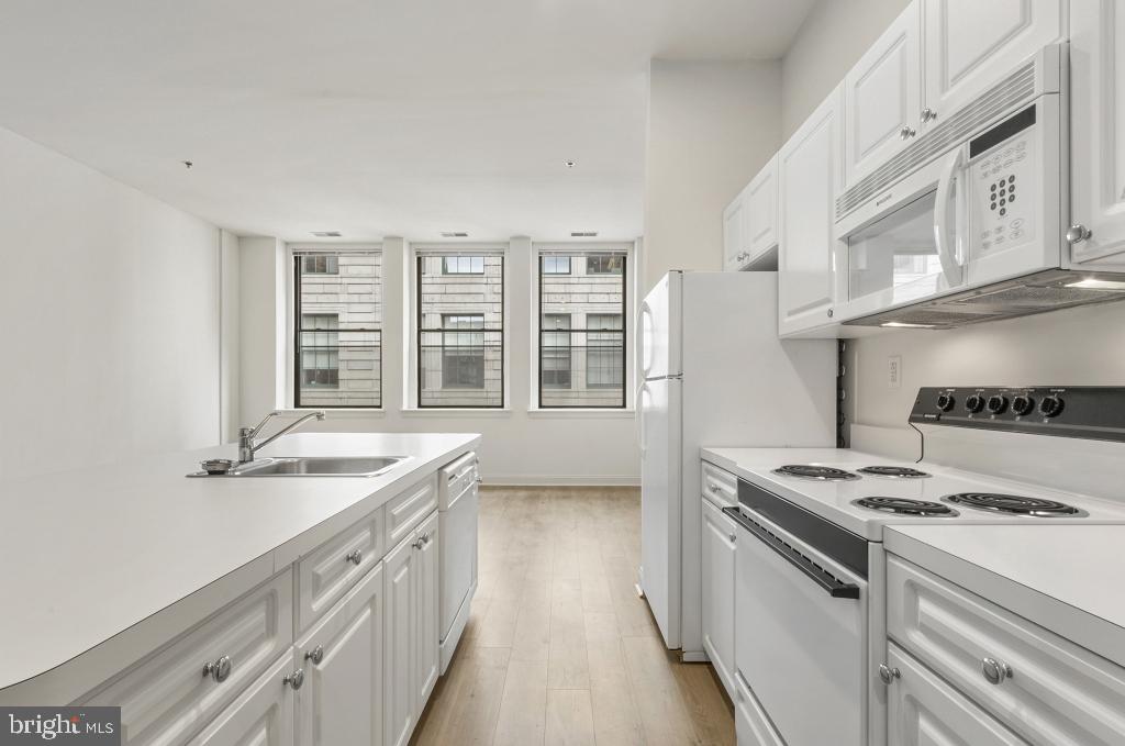 CENTER CITY - Residential Lease