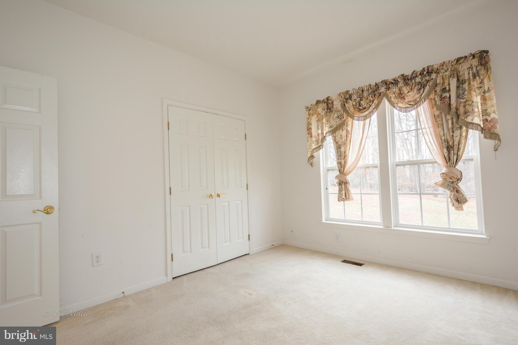 LEE PROPERTY - Residential Lease