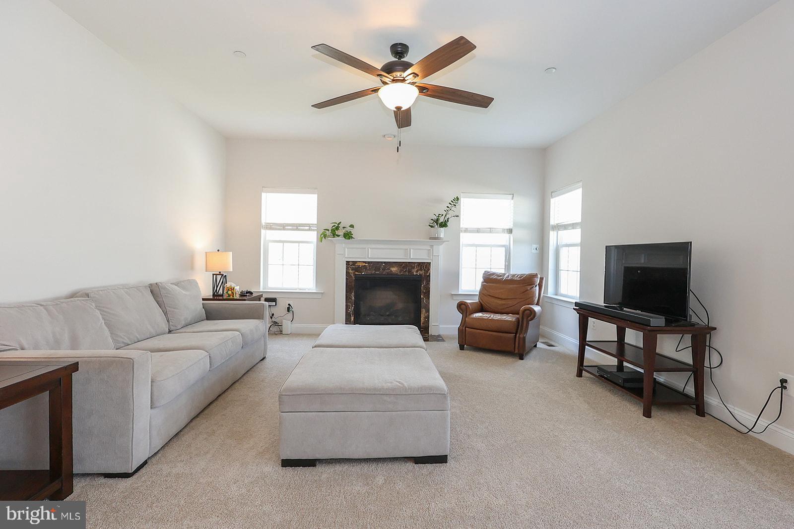BROAD CREEK - Residential