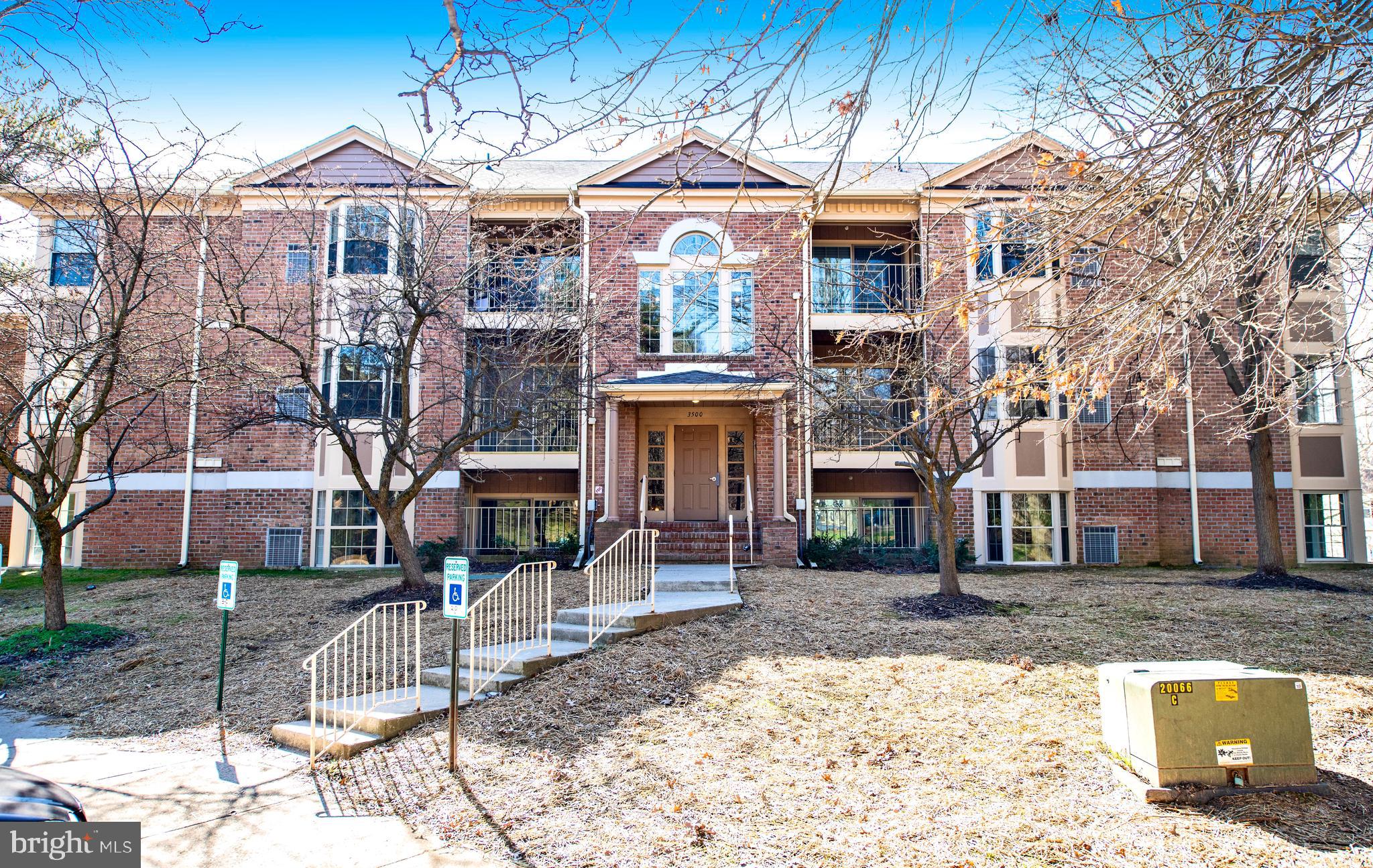 THE POINTE - Residential Lease