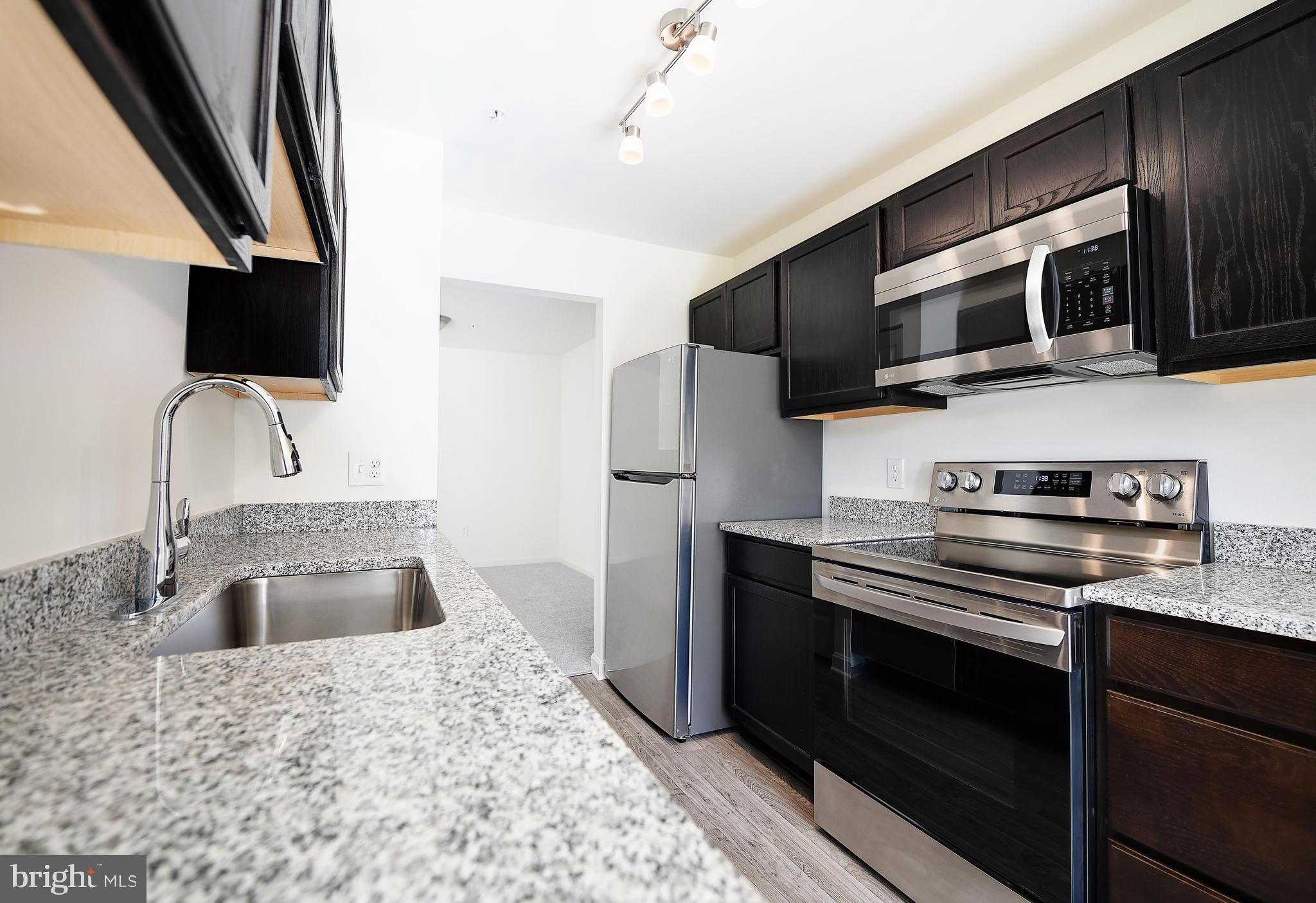 THE POINTE - Residential Lease