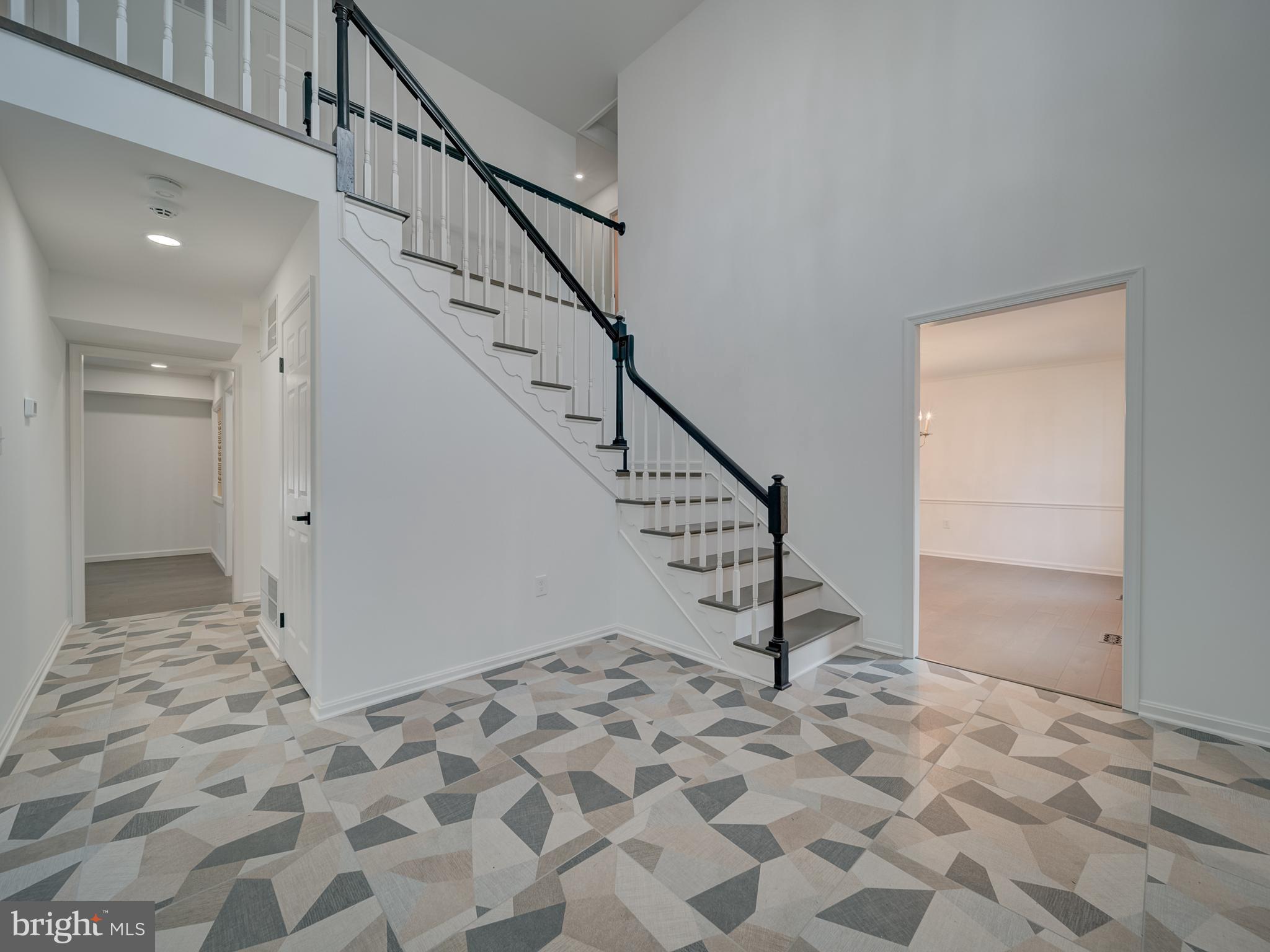 909 SERO ESTATES DRIVE