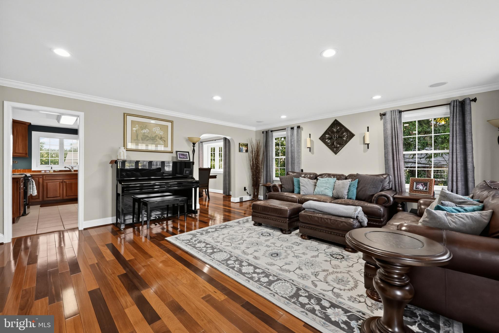 128 WESTMINSTER DRIVE