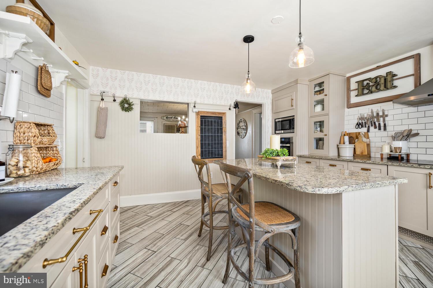 MILLINGTON - Residential