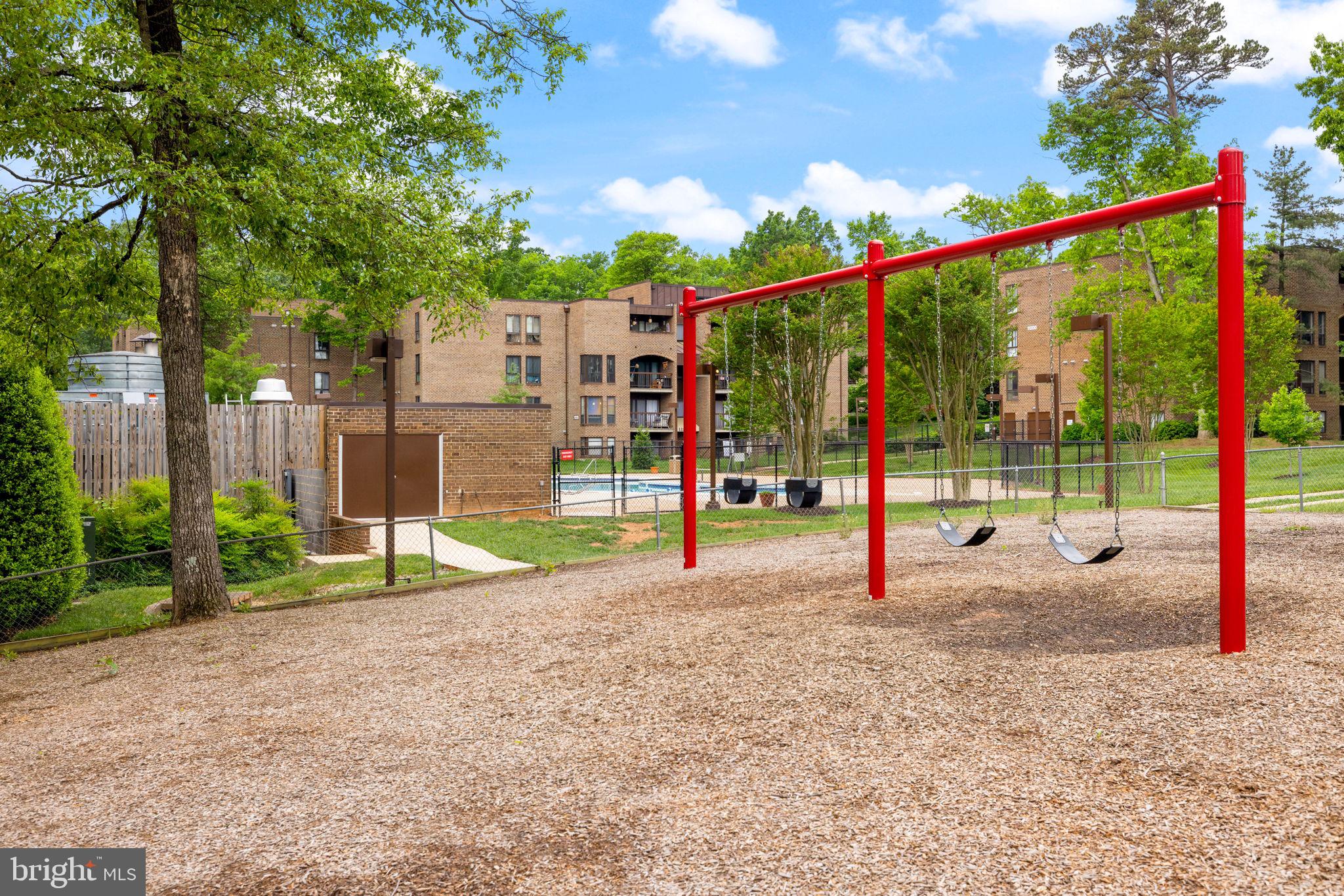 CHESTNUT GROVE - Residential Lease