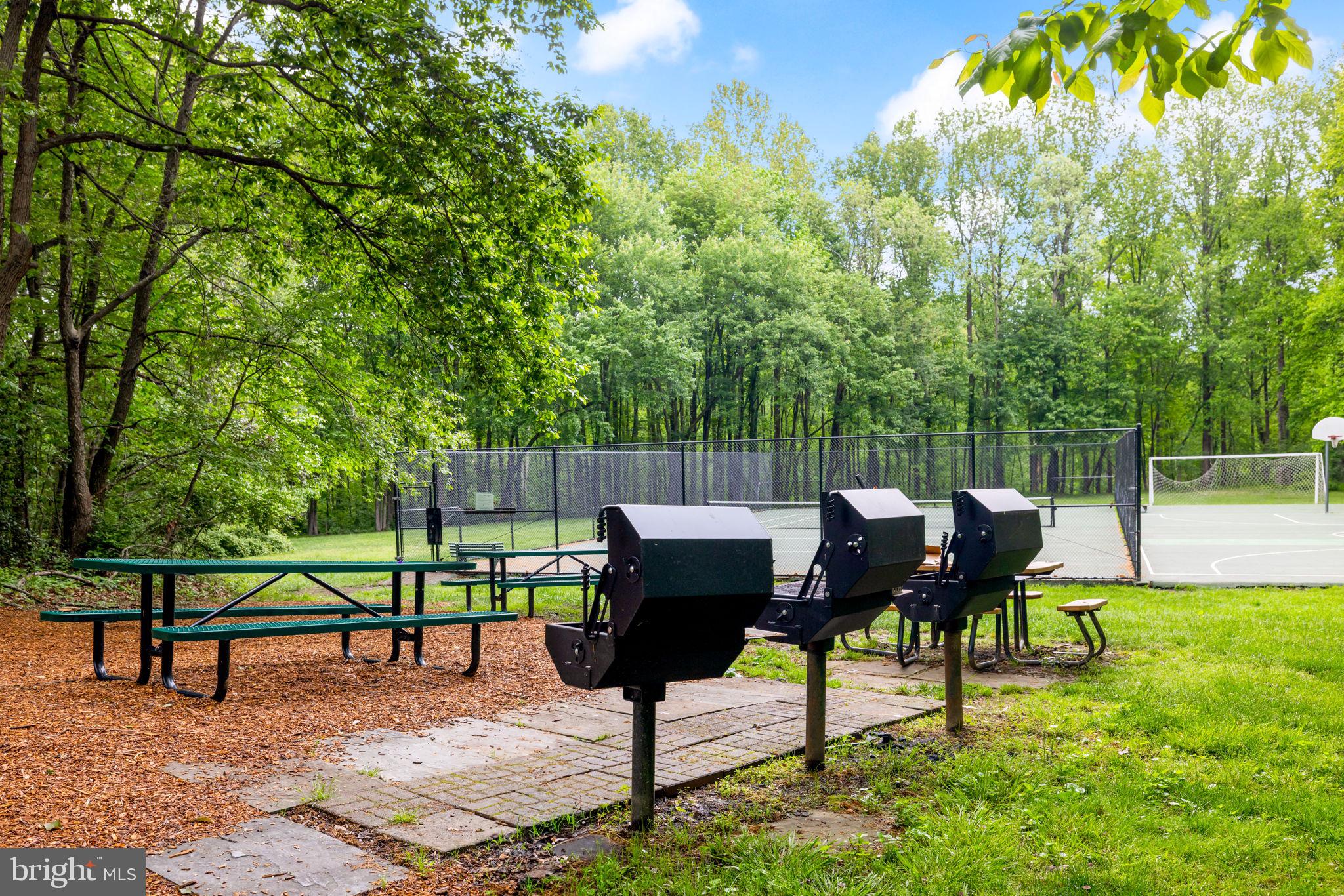 CHESTNUT GROVE - Residential Lease