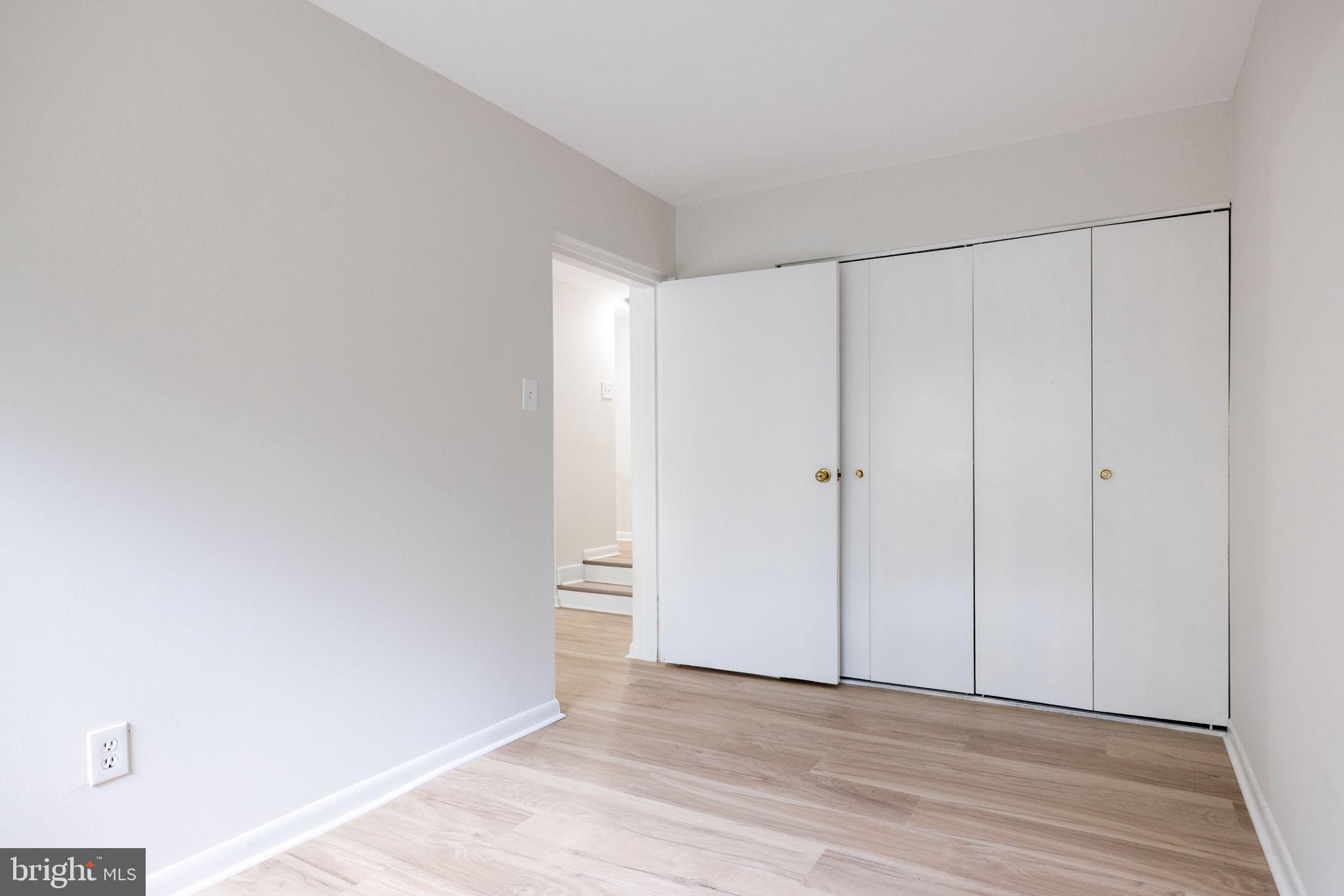 CHESTNUT GROVE - Residential Lease