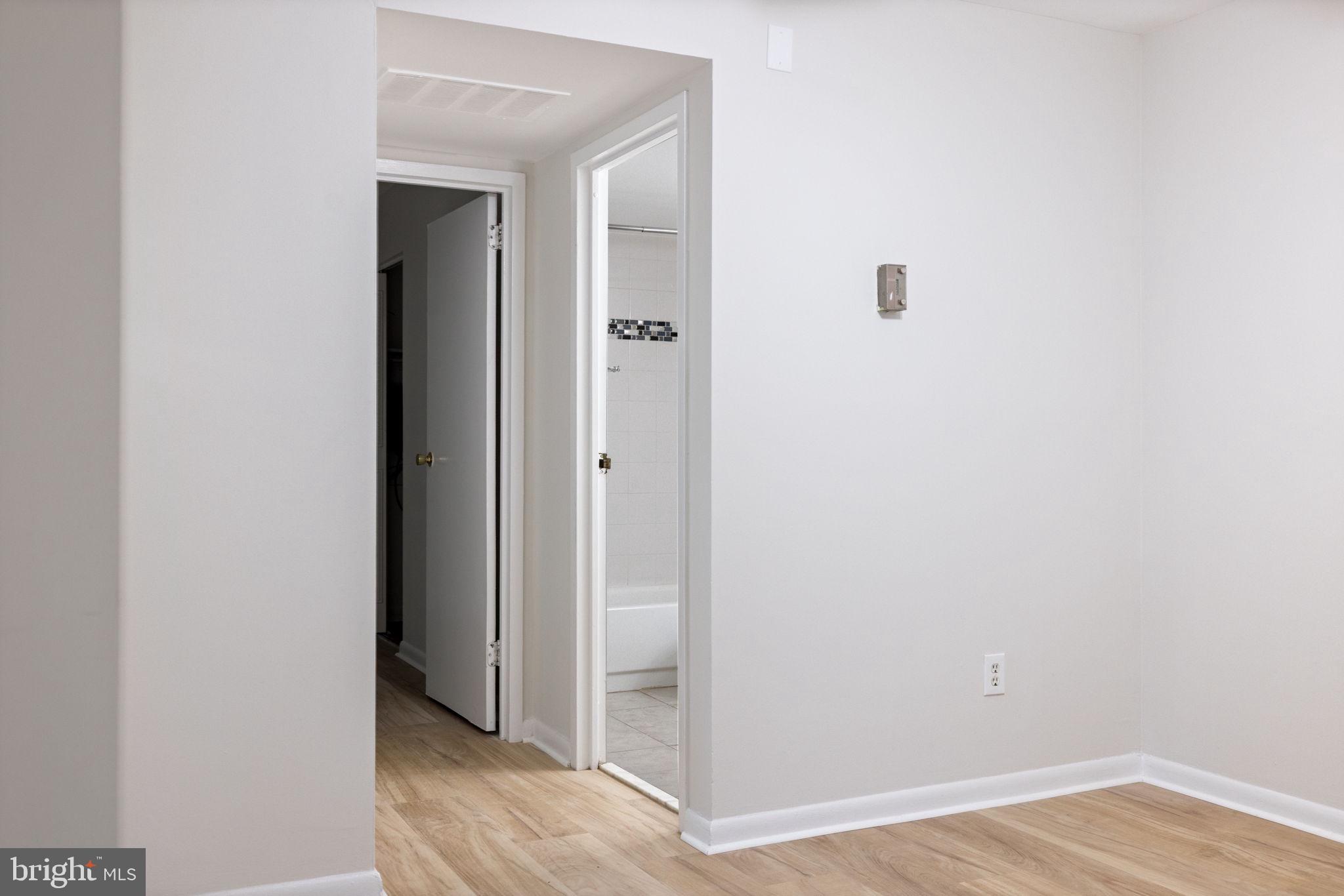 CHESTNUT GROVE - Residential Lease