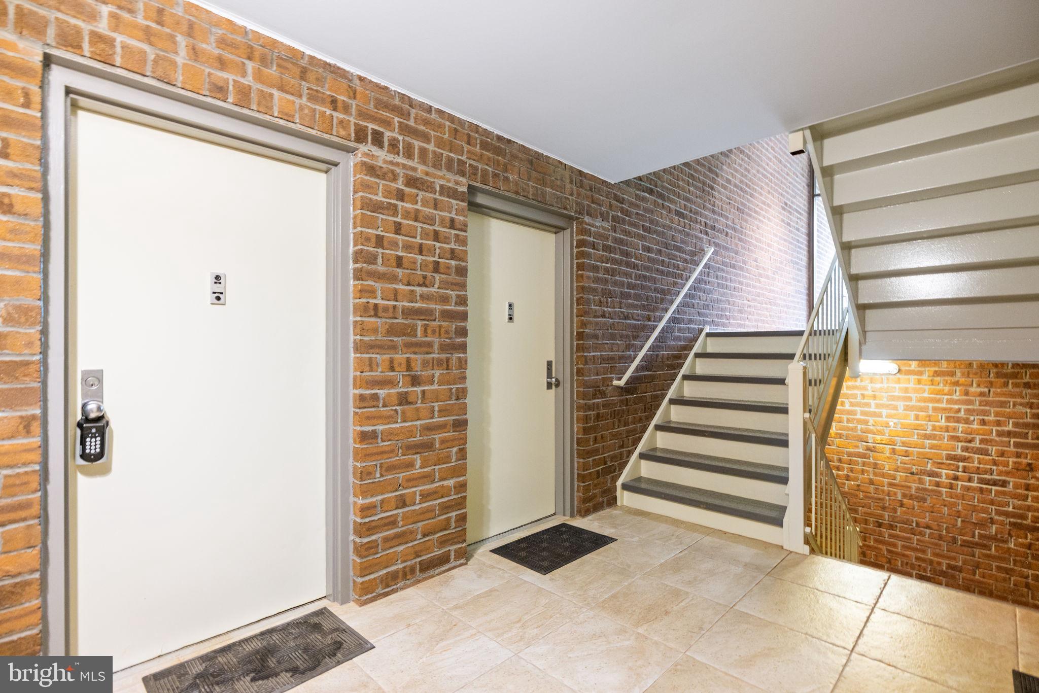 CHESTNUT GROVE - Residential Lease