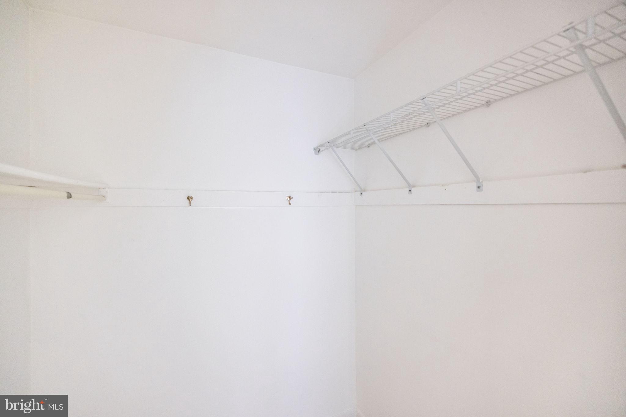 CHESTNUT GROVE - Residential Lease