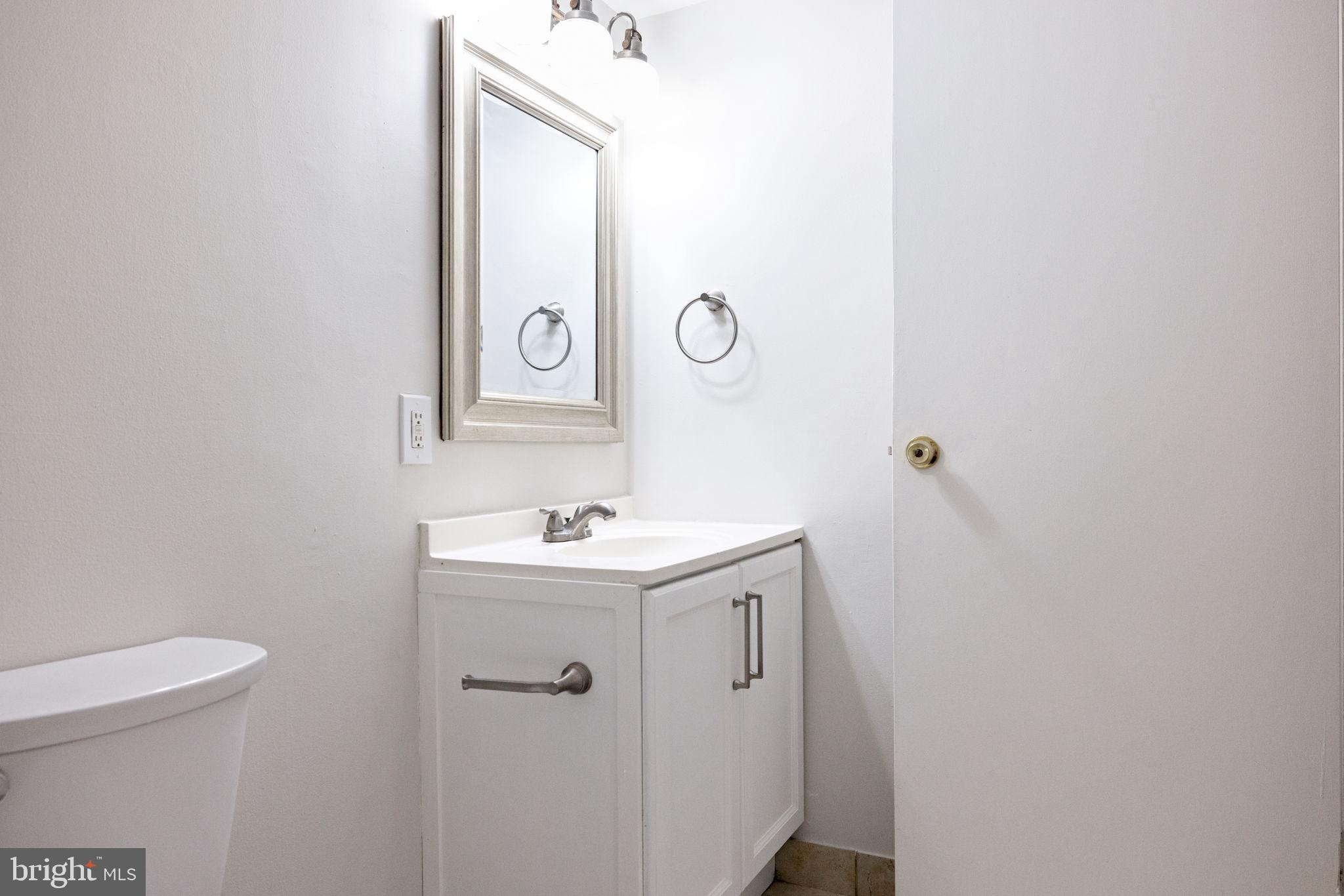 CHESTNUT GROVE - Residential Lease