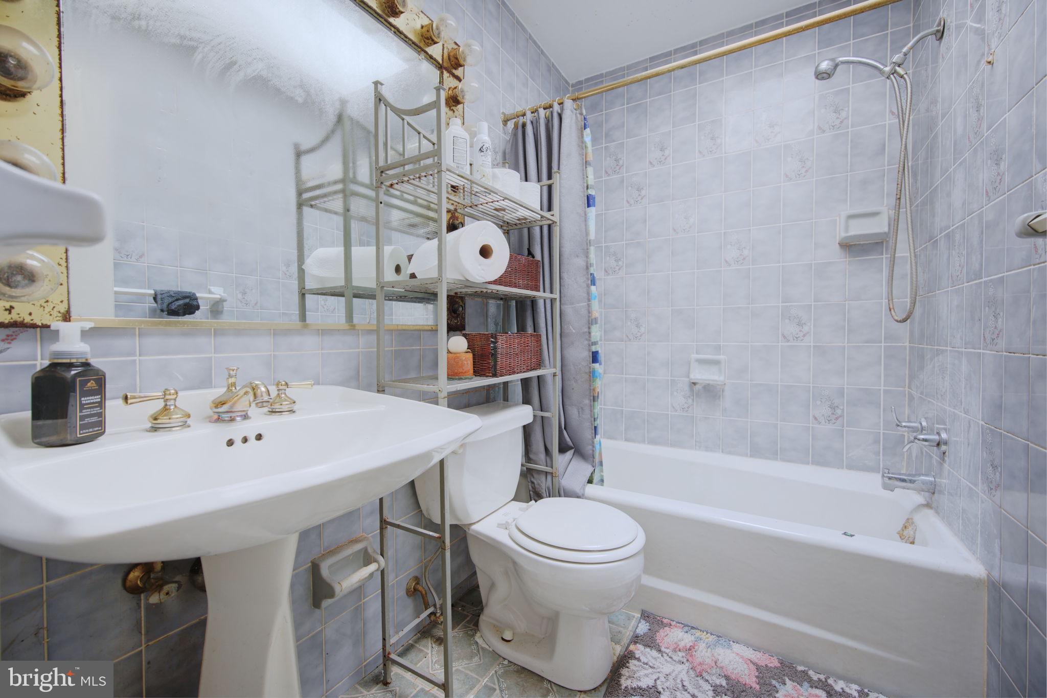 POINTER RIDGE AT COLLINGTON - Residential