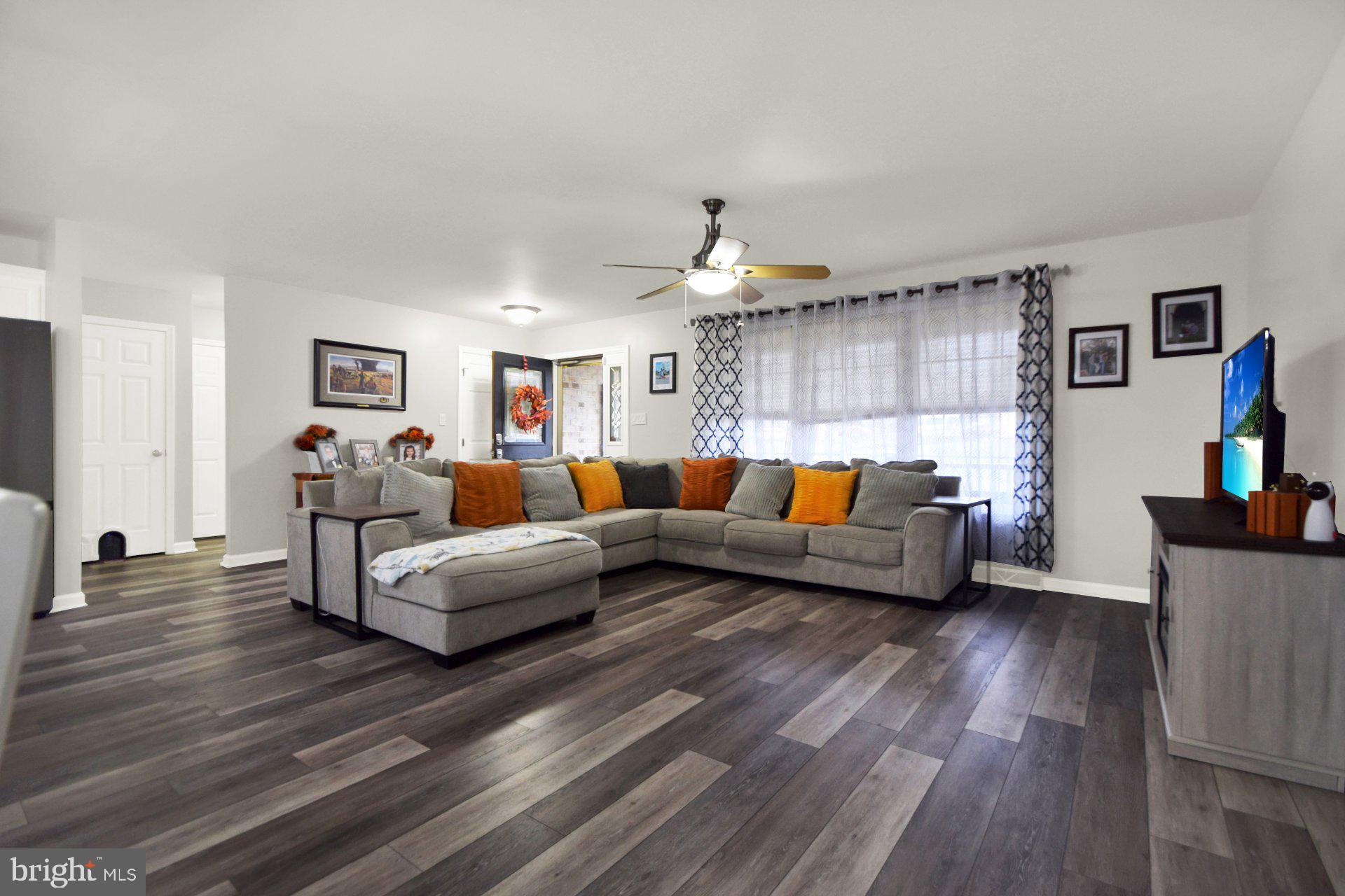 LAURICH GEMS NORTH - Residential