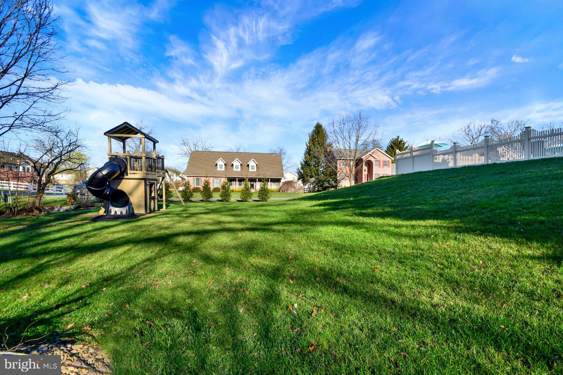 LAURICH GEMS NORTH - Residential