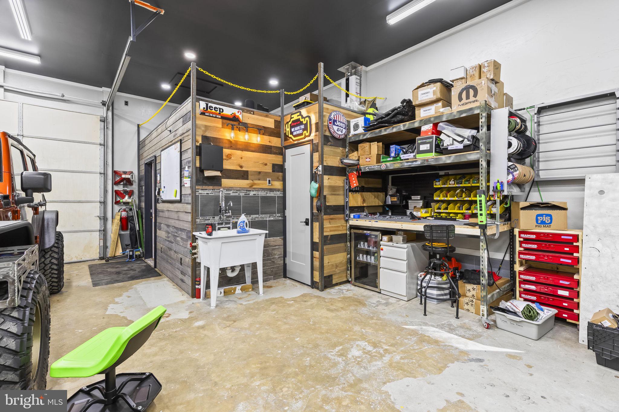 PERSIMMON HILLS - Residential