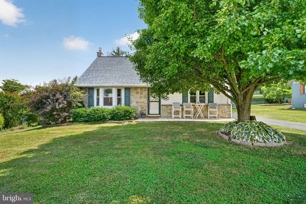 Photo of 4 Bauer Avenue, WILLOW STREET, PA 17584 (MLS # PALA2091962)