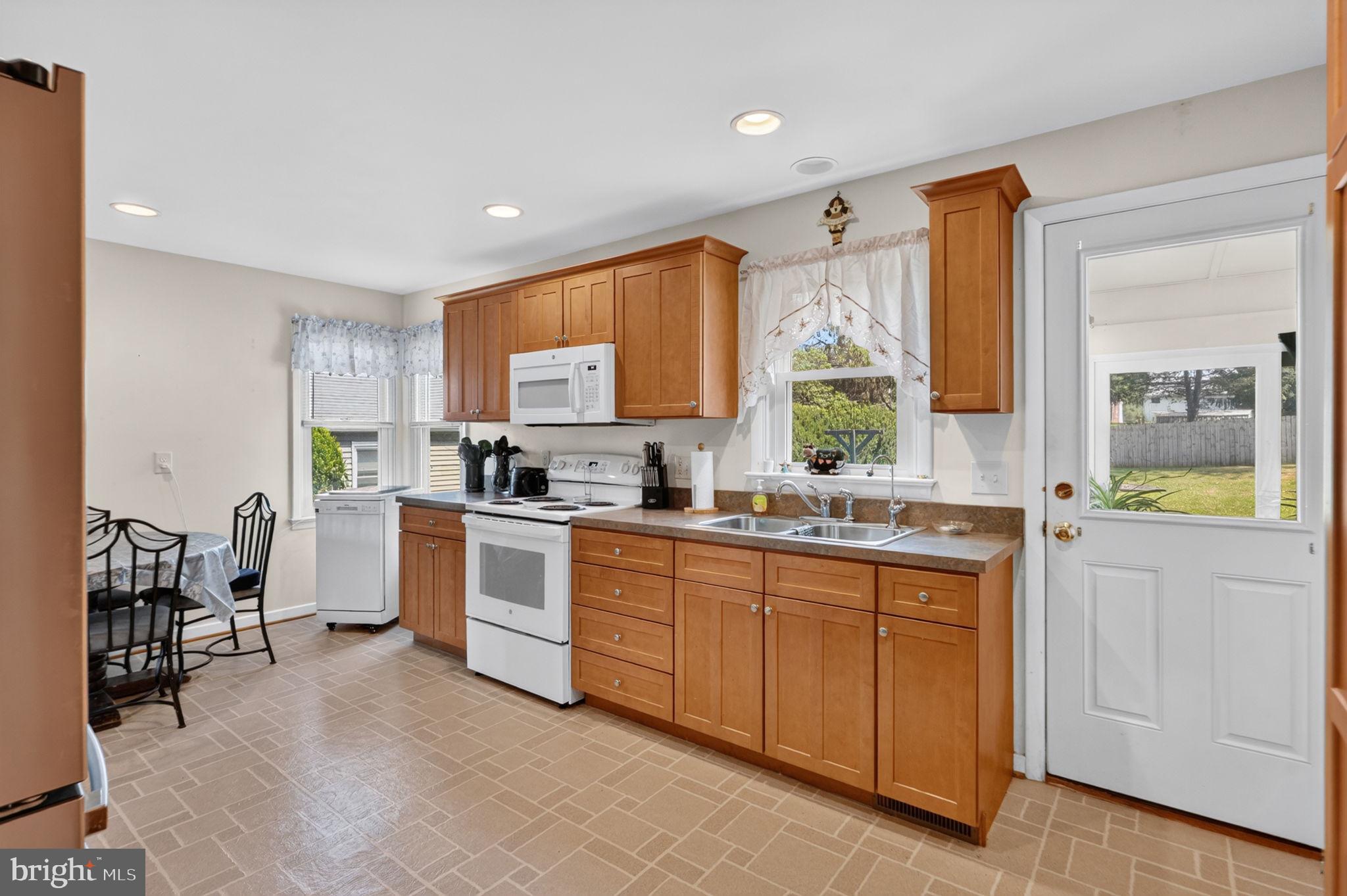 4 BAUER AVENUE