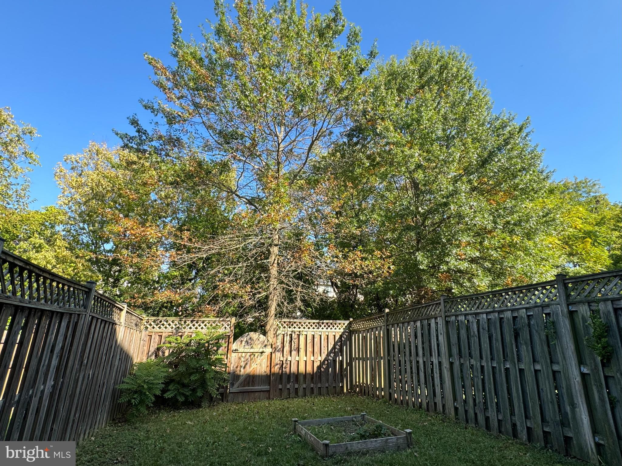 WHITTIER POND - Residential