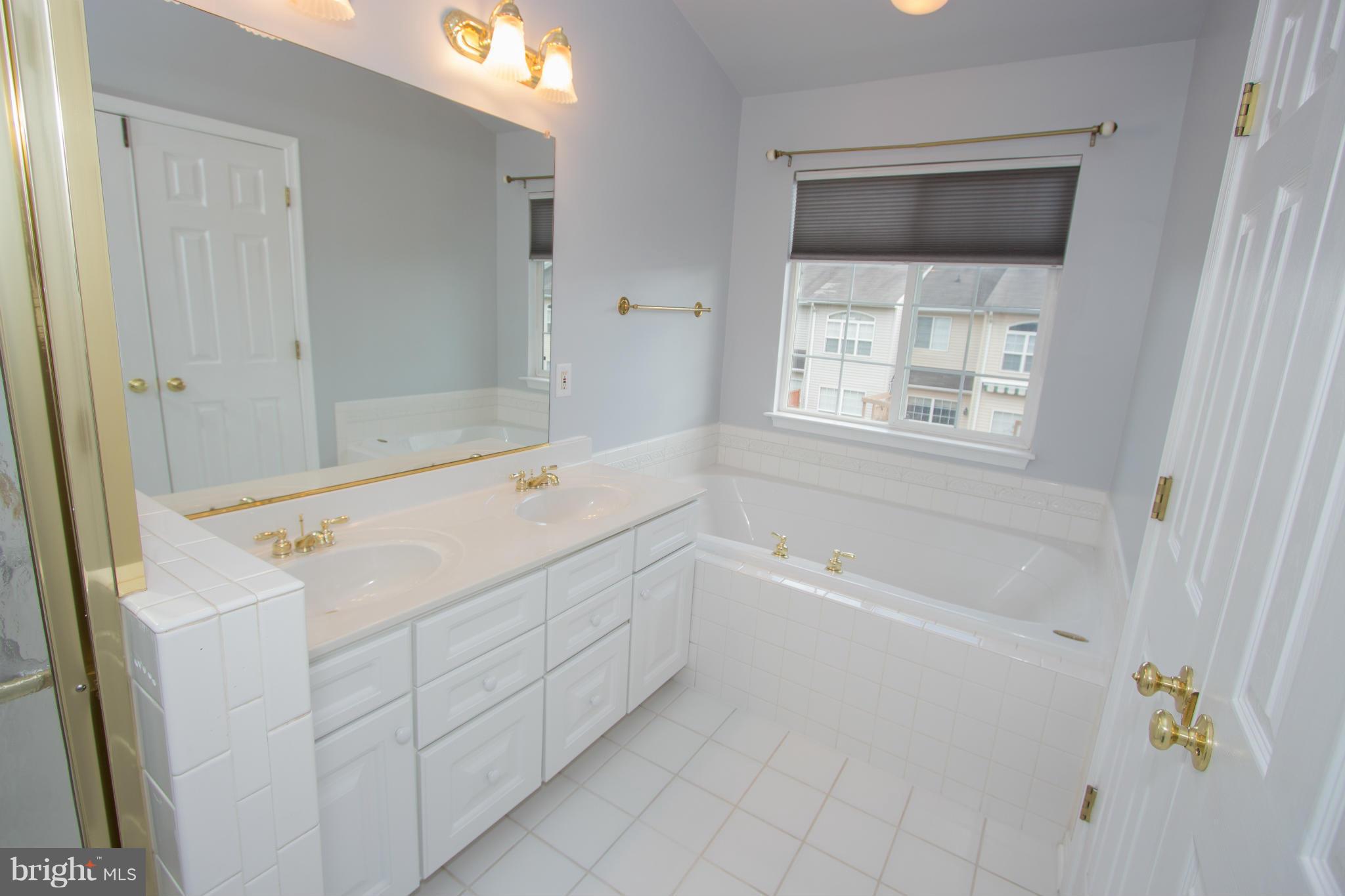 PARADISE - Residential