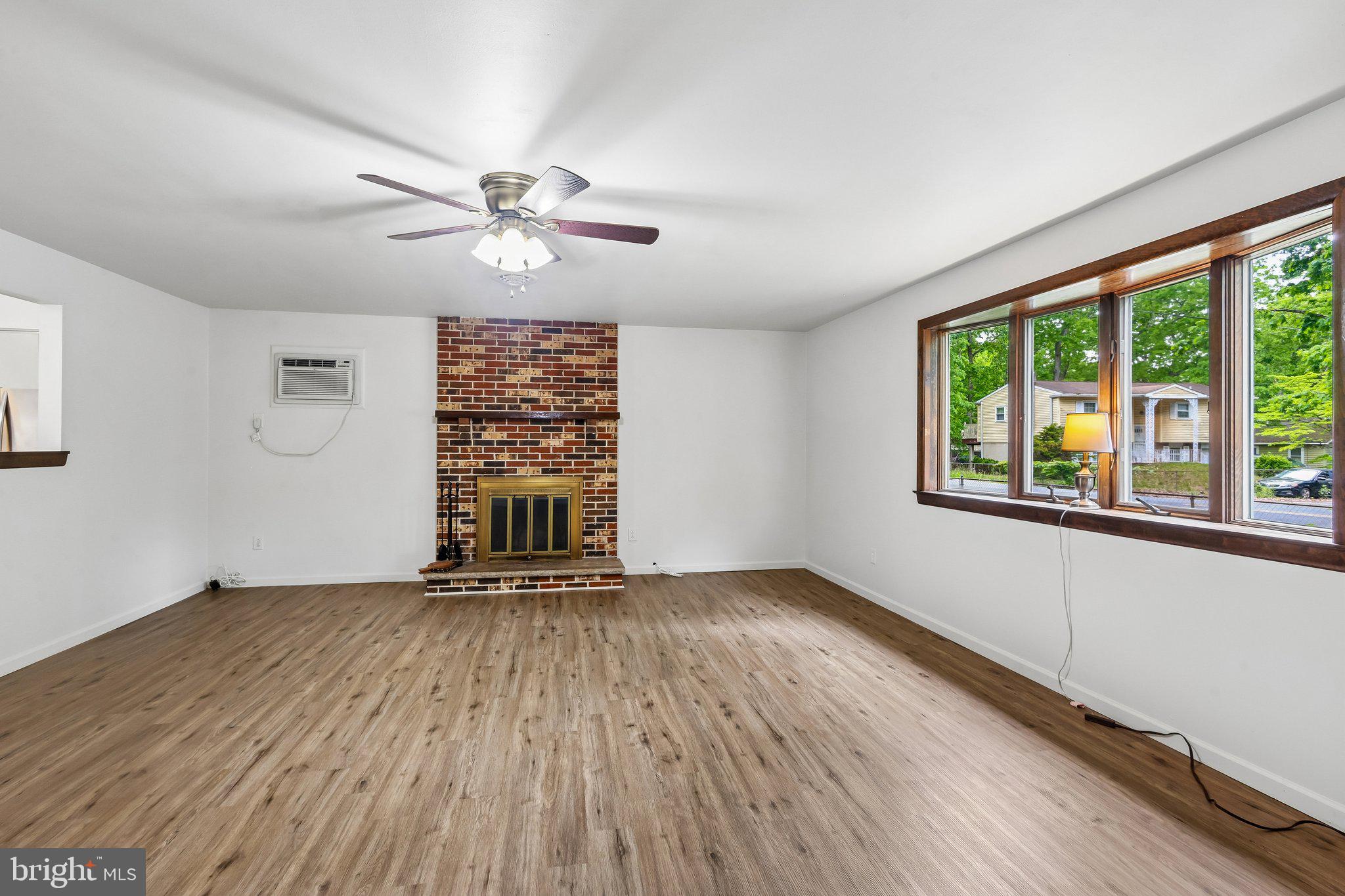 1500 E LAKESHORE DRIVE