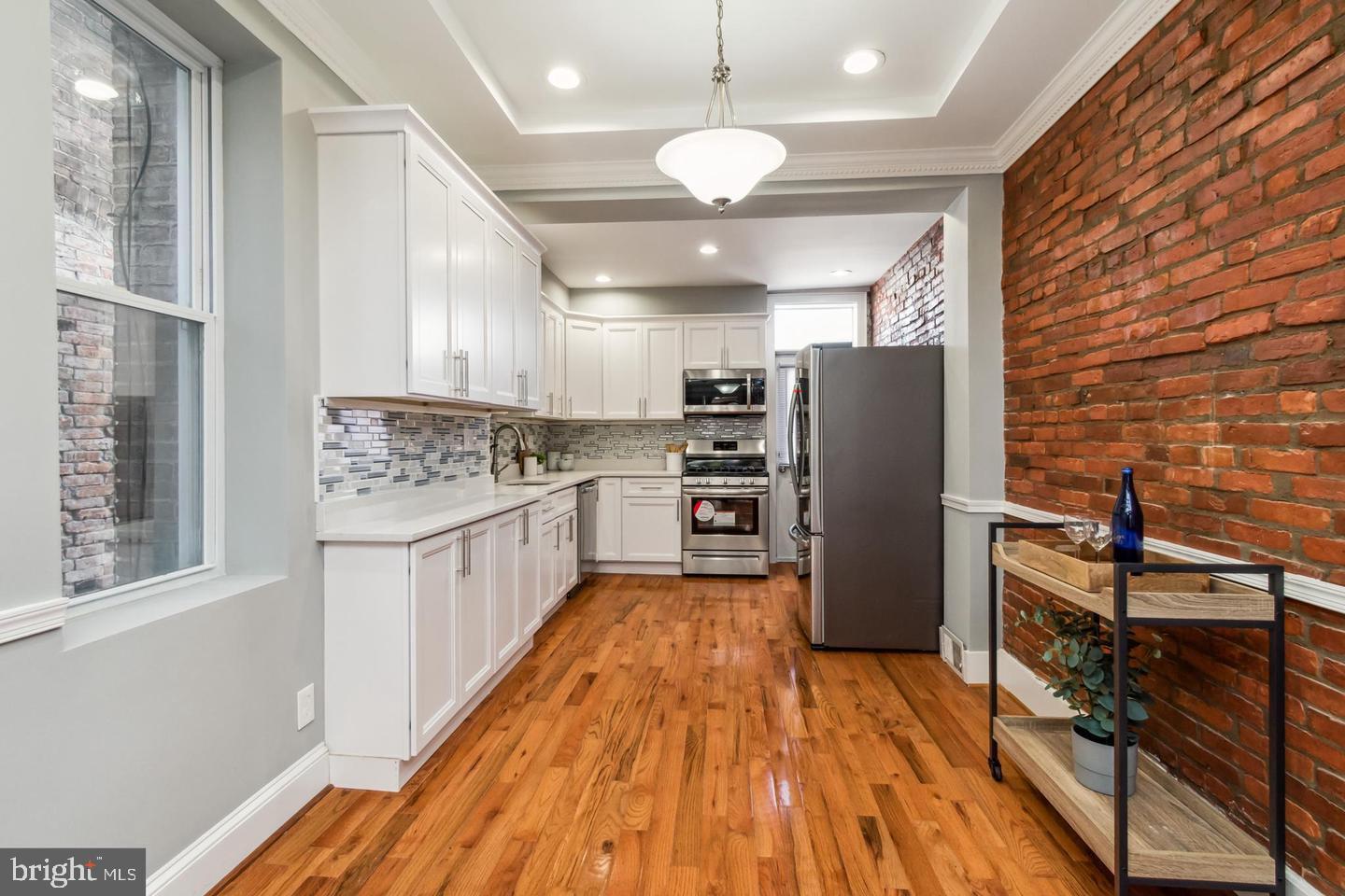 HIGHLANDTOWN - Residential Lease