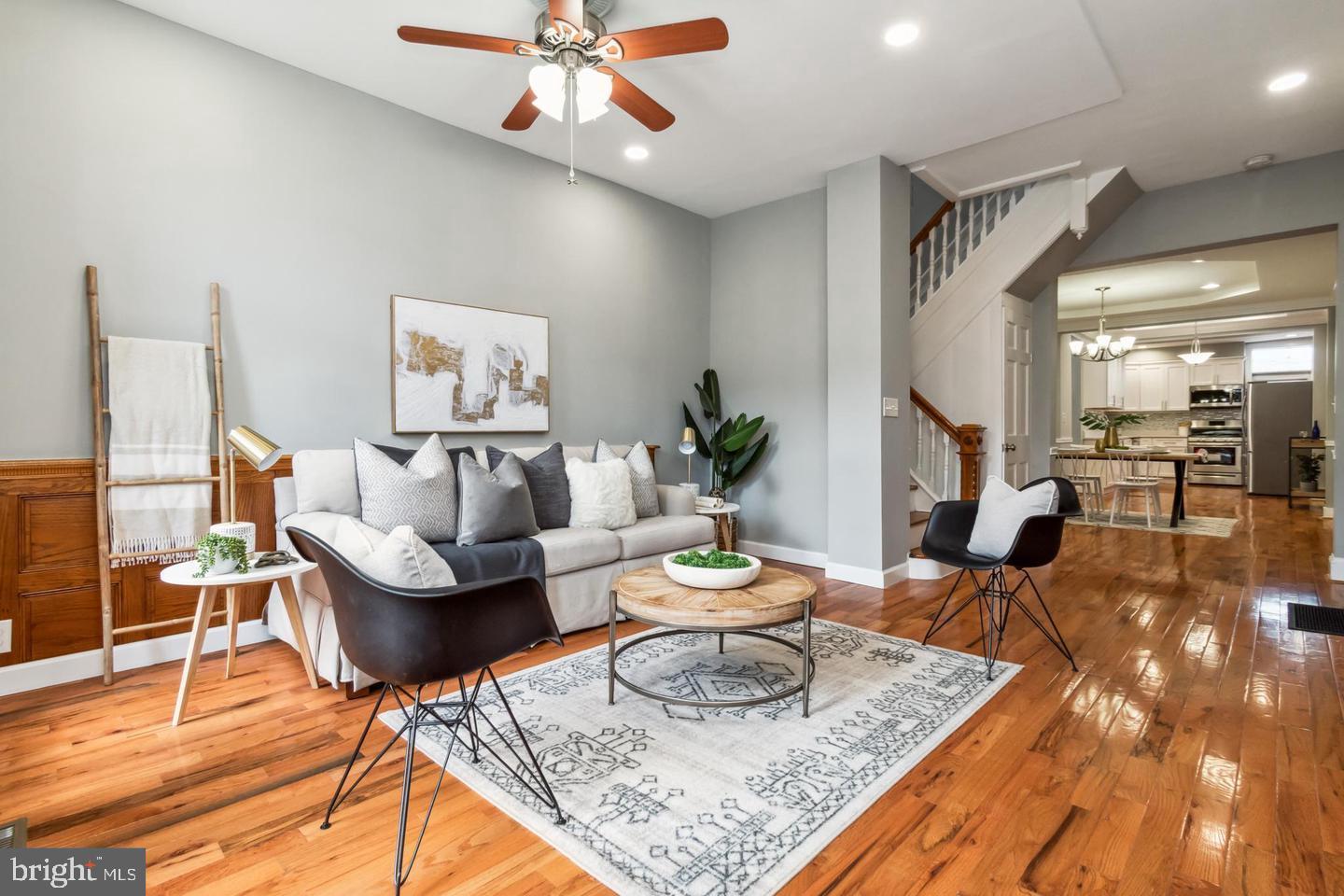 HIGHLANDTOWN - Residential Lease