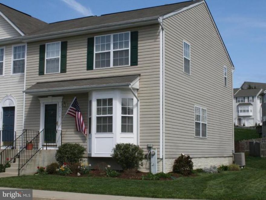 GORGEOUS 3 LEVEL, 3 BEDROOM, END UNIT TOWN HOME IN CHESAPEAKE BEACH JUST MINUTES TO THE SAND AND SURF.  NEW PAINT AND CARPET THROUGHOUT. THIS ONE WON'T LAST LONG SO GET IN FOR A PREVIEW SOON!  FEATURING 2 FULL BATHS AND FINISHED REC ROOM, CERAMIC TILE FOYER & BATHROOM FLOORS. HARDWOOD KITCHEN FLOOR WITH ISLAND.