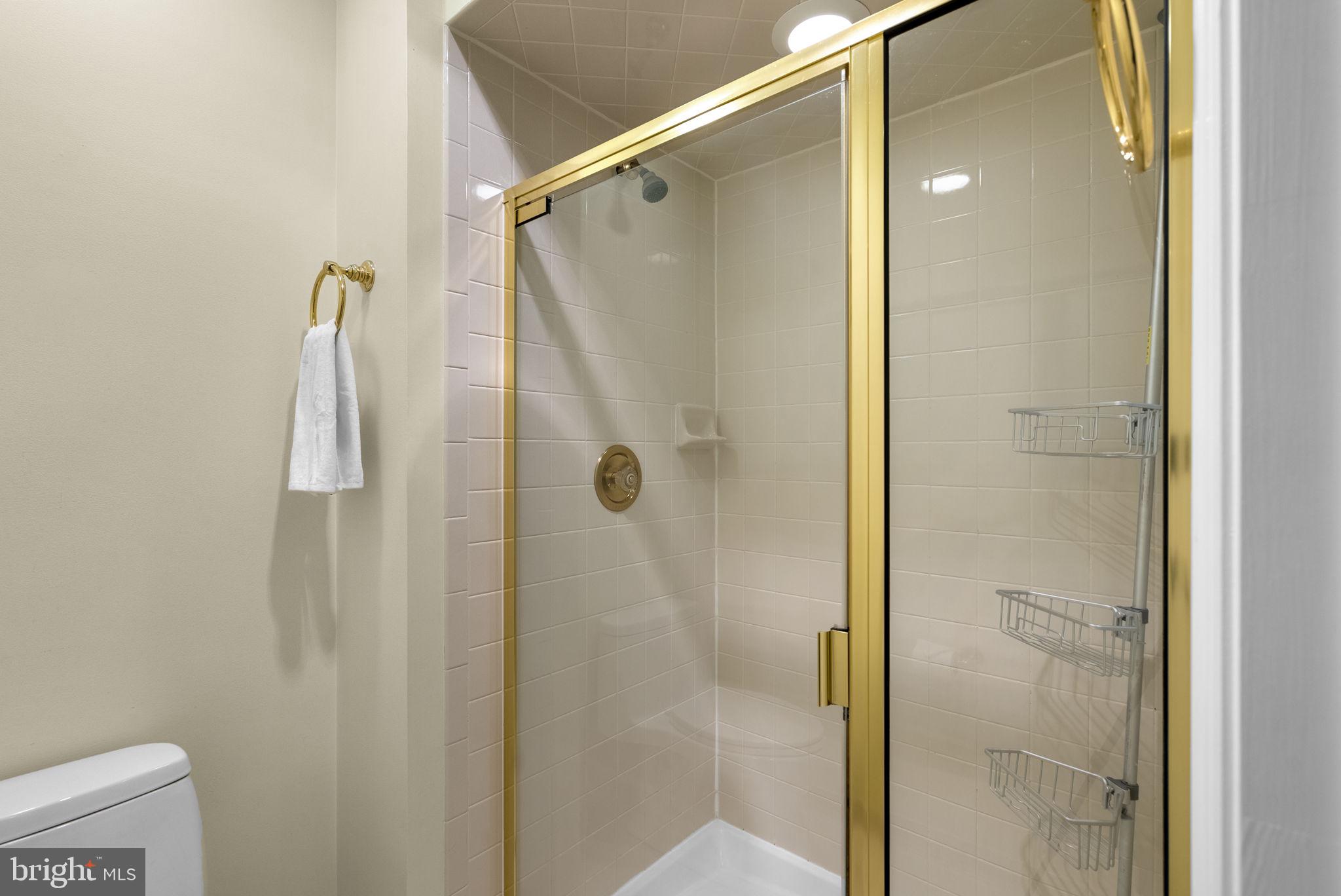 RIVA TRACE - Residential