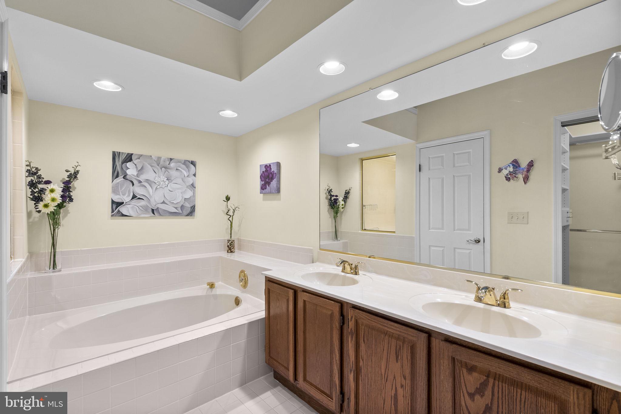 RIVA TRACE - Residential