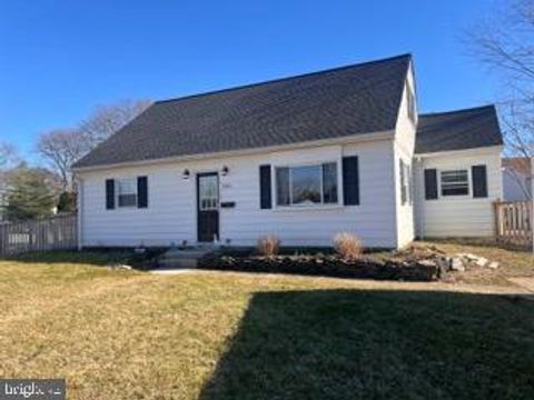 Homes For Sale - 3703 Holly Grove Road<br/> MIDDLE RIVER, MD 21220