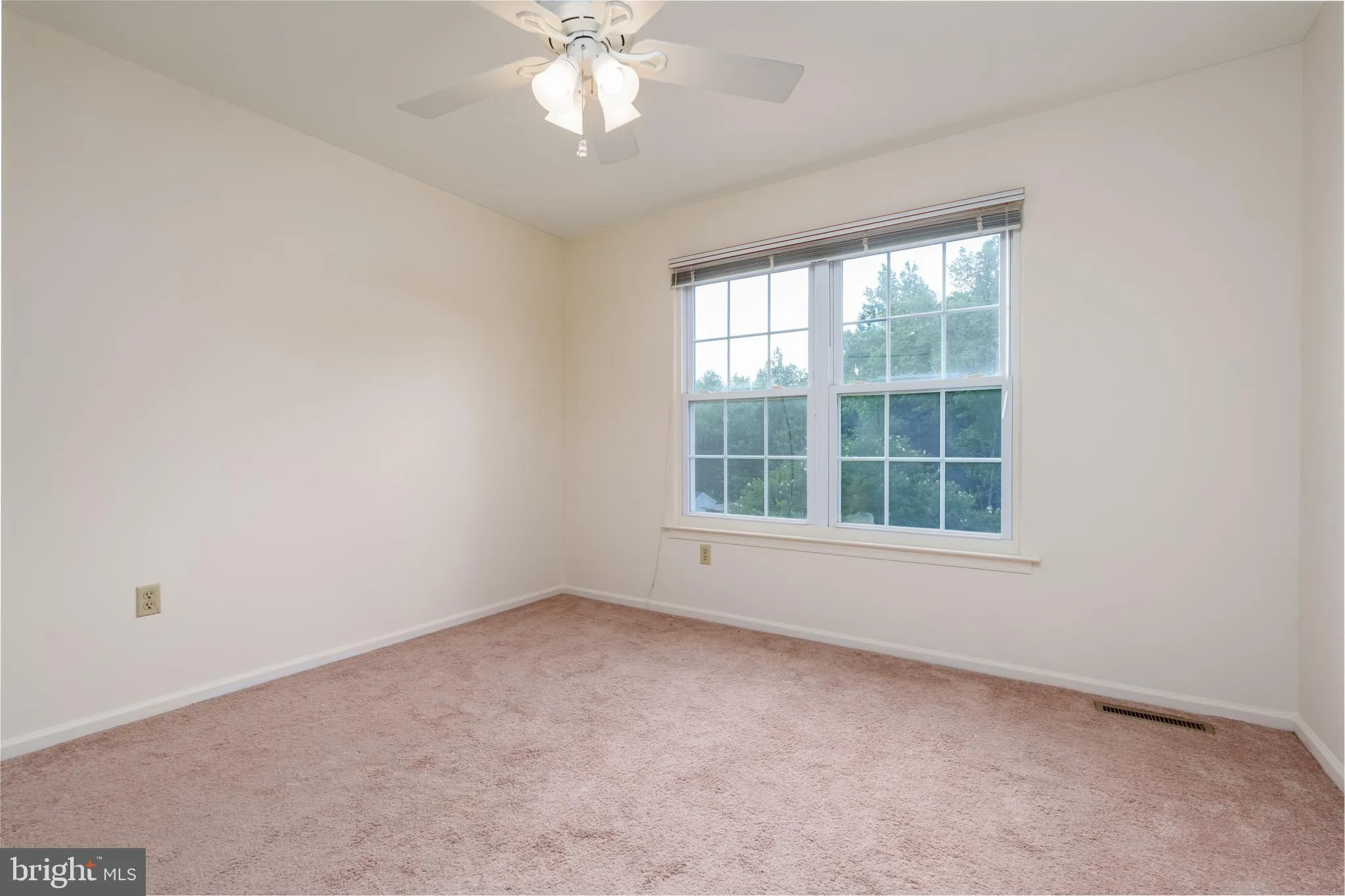 Bear, Delaware 19701, United States, 5 Bedrooms Bedrooms, ,3 BathroomsBathrooms,Residential,Active,160954