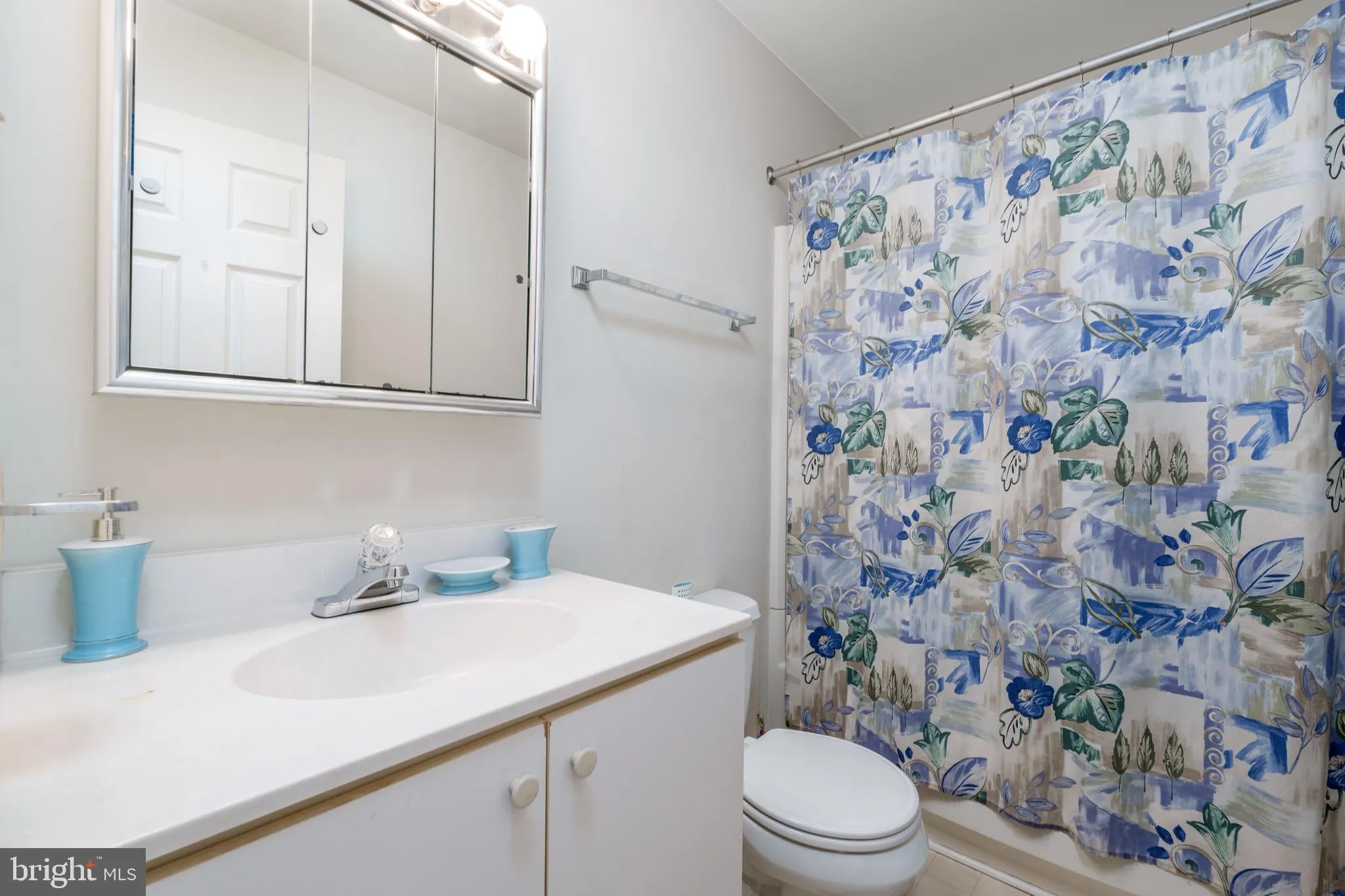 Bear, Delaware 19701, United States, 5 Bedrooms Bedrooms, ,3 BathroomsBathrooms,Residential,Active,160954