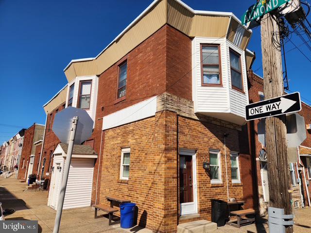 2554 E CLEARFIELD STREET