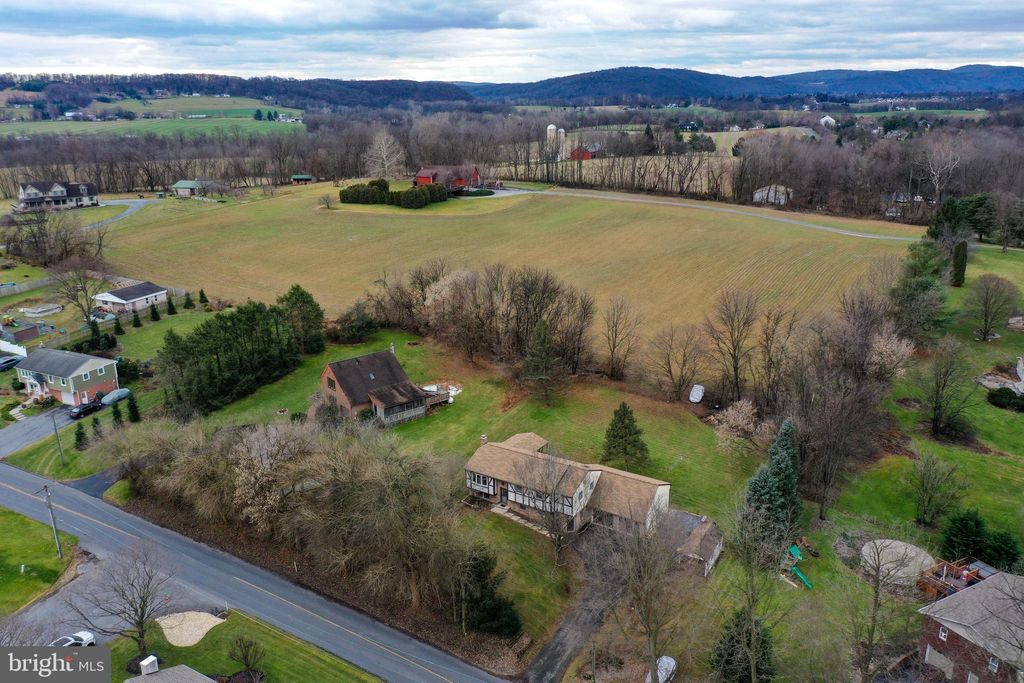 Photo of 1188 HABECKER RD, COLUMBIA, PA 17512 (MLS # PALA2029530)