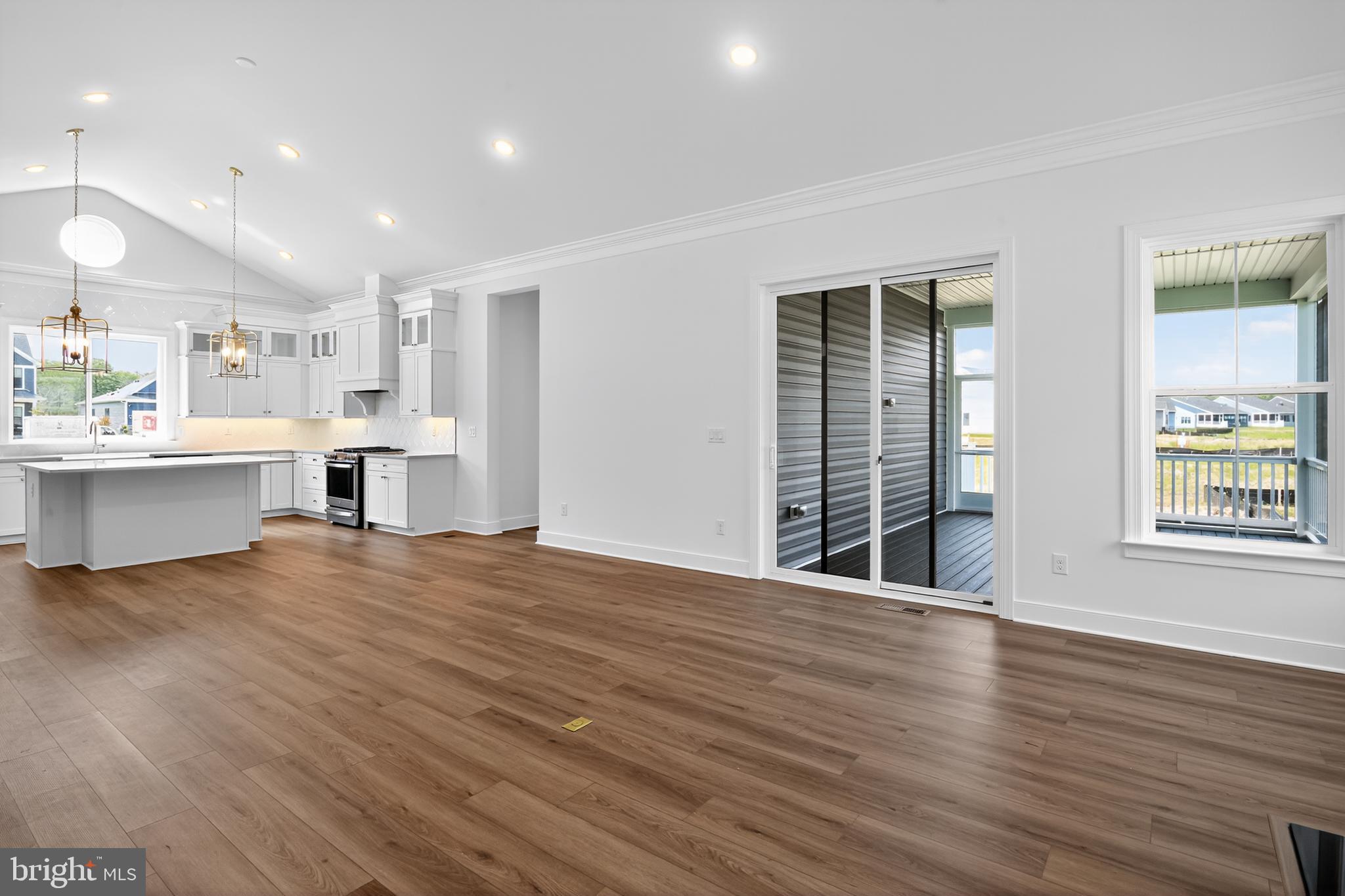 FOUR SEASONS AT SCENIC HARBOR - Residential