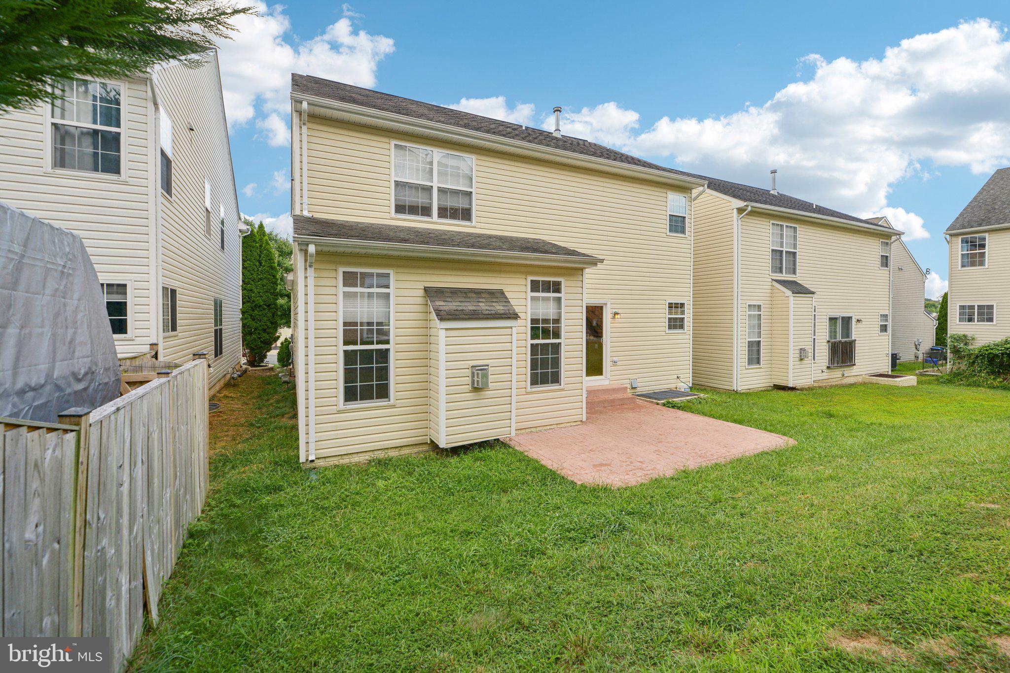 LAUREL HIGHLANDS - Residential