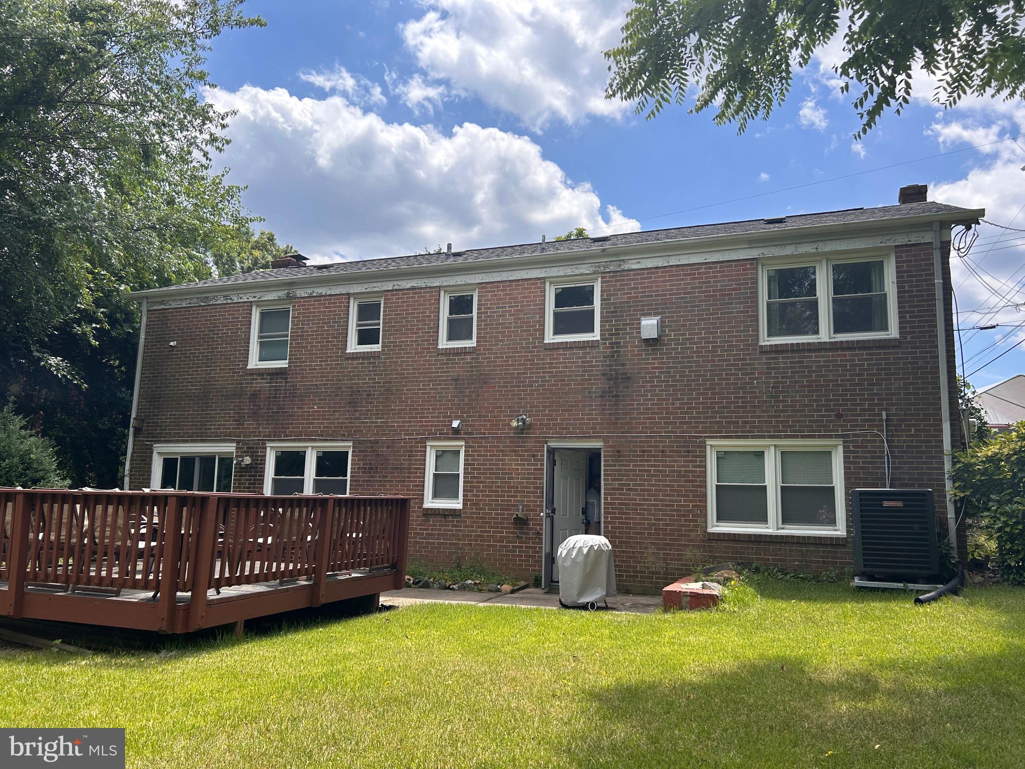 TEMPLE HILLS - Residential Lease