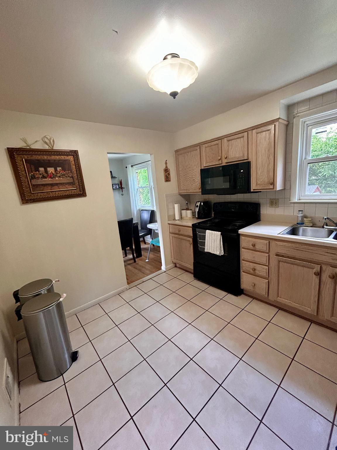 TEMPLE HILLS - Residential Lease