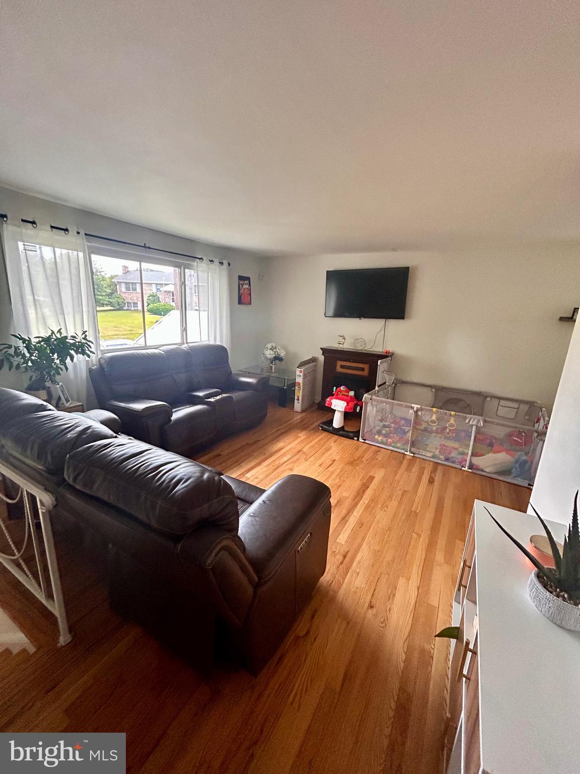 TEMPLE HILLS - Residential Lease