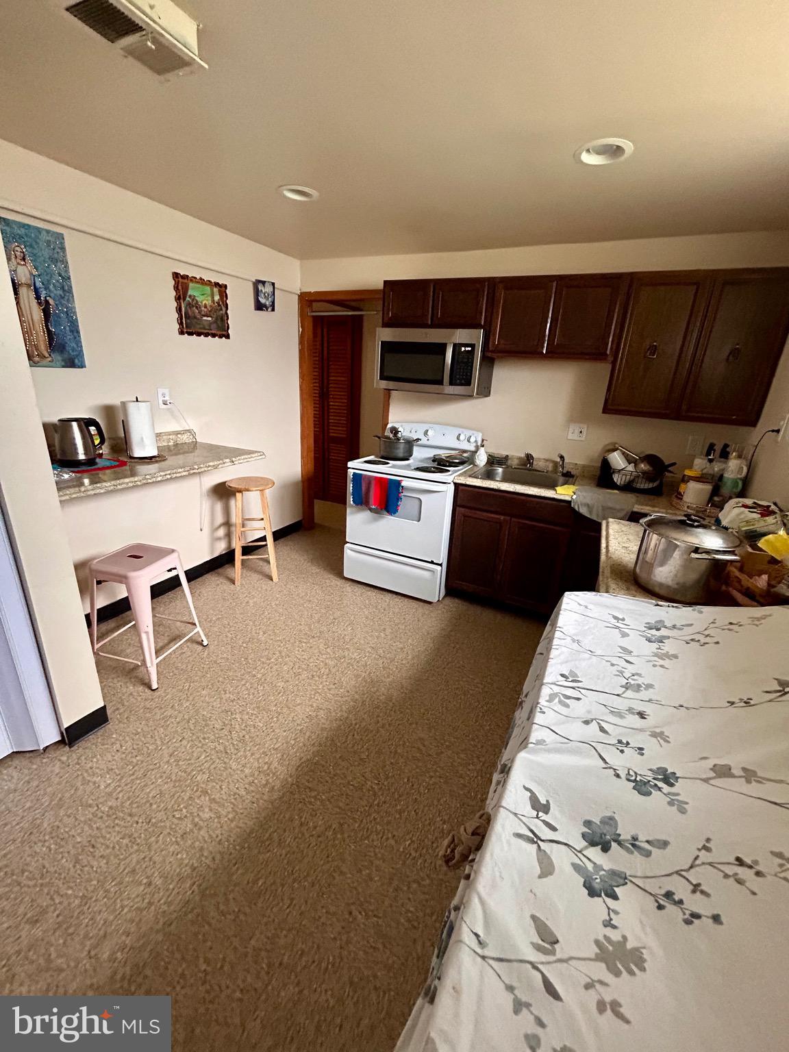 TEMPLE HILLS - Residential Lease